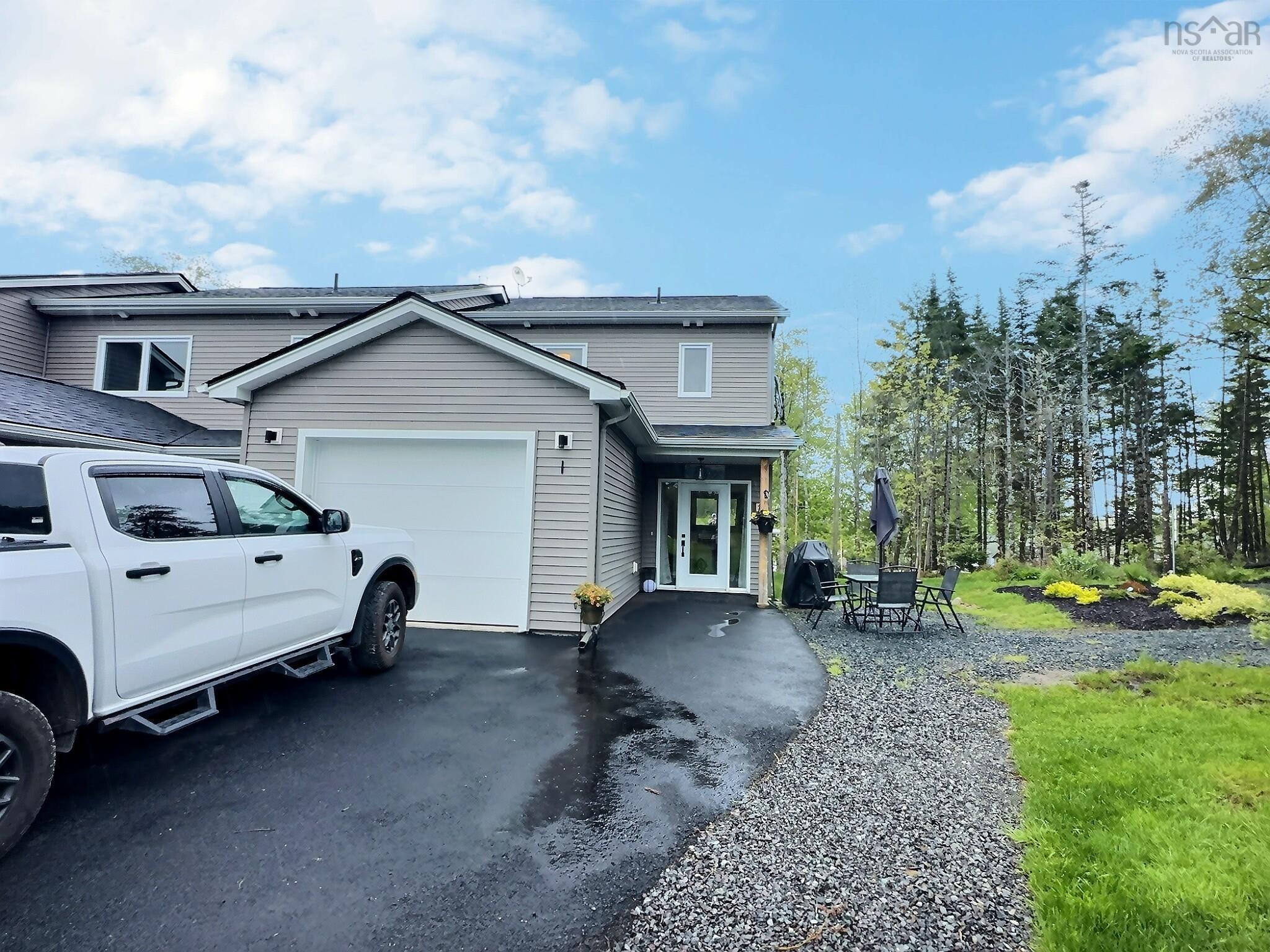 $439,999.00: 1 199 A Stewart Road, Shortts Lake