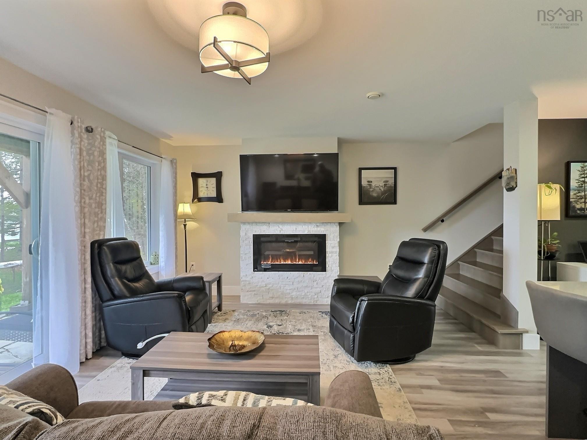$439,999.00: 1 199 A Stewart Road, Shortts Lake
