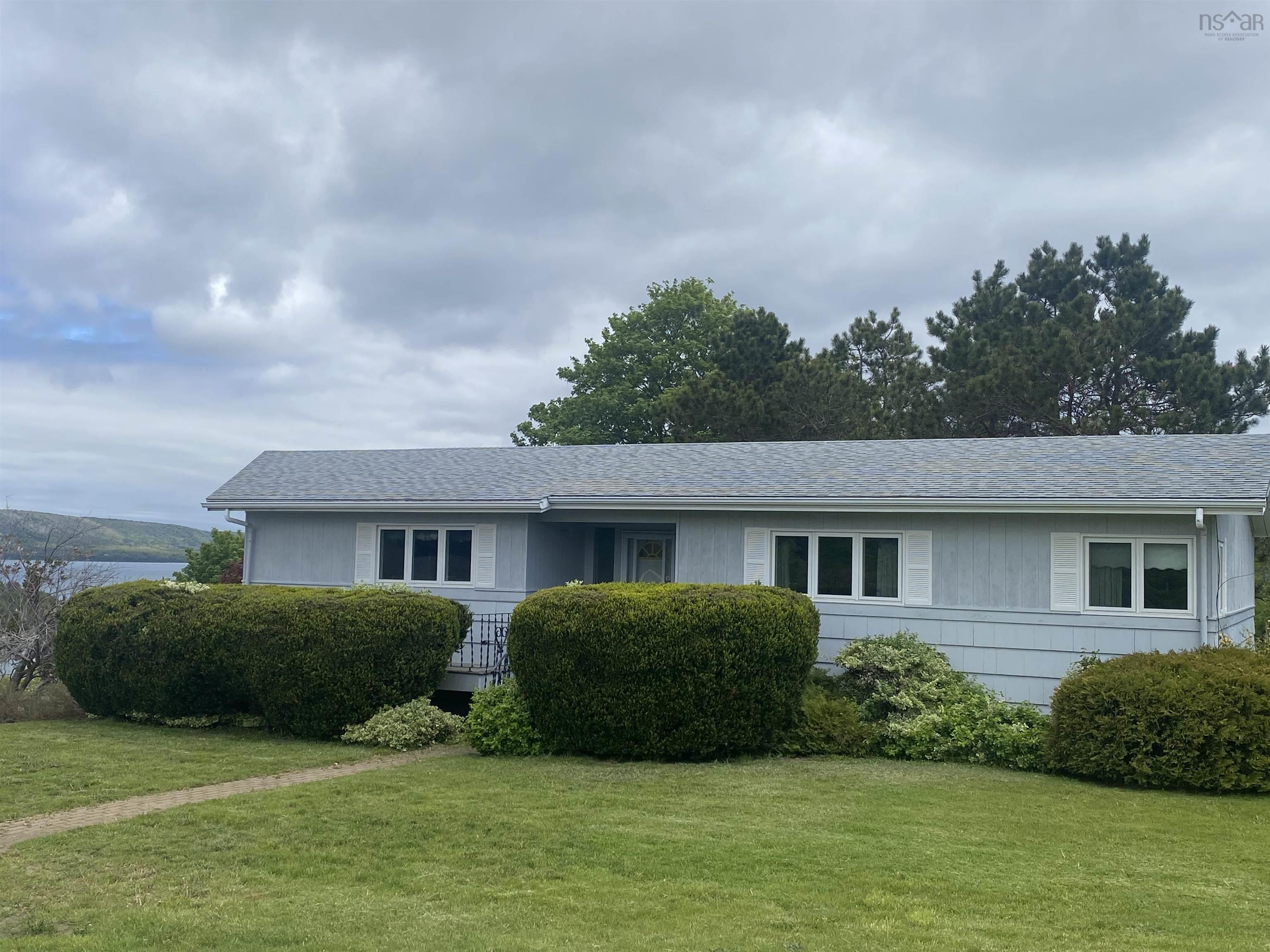 $525,000.00: 190 Third Avenue, Digby