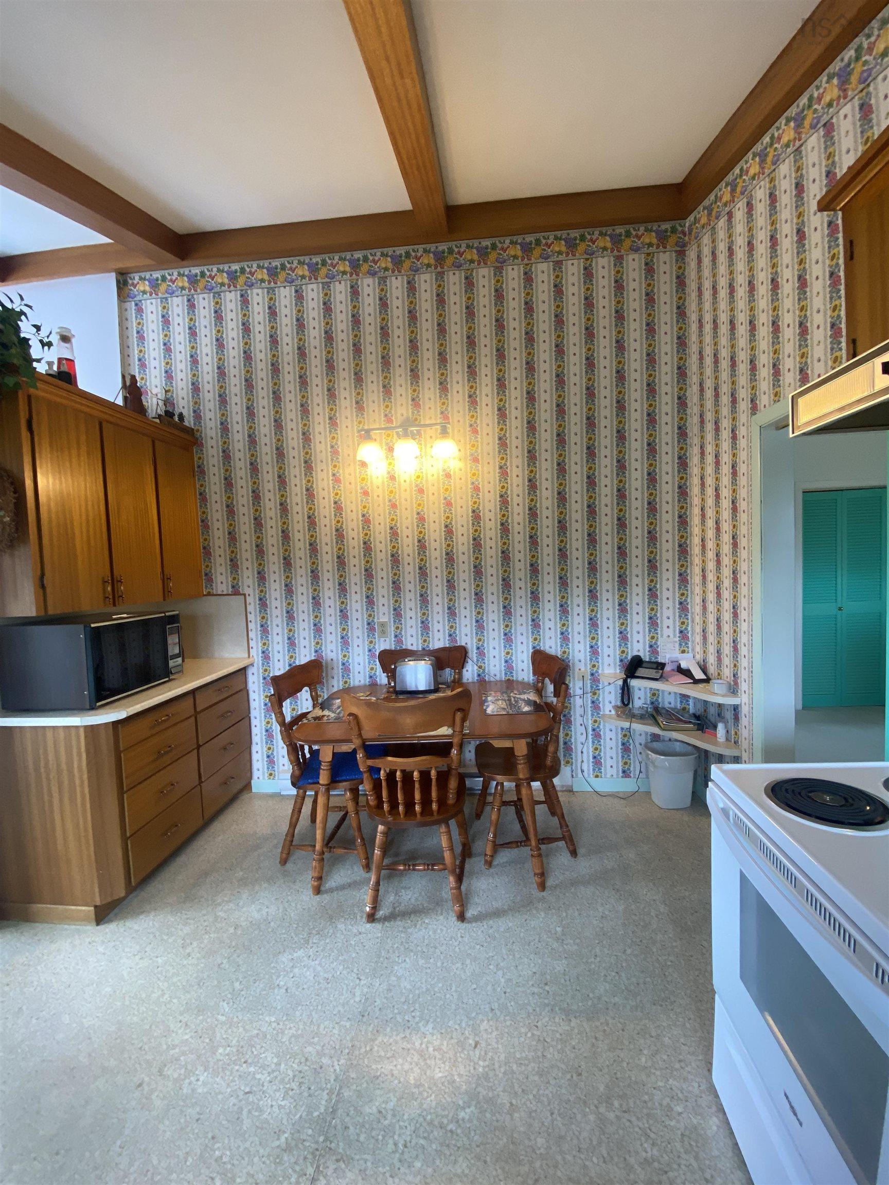 $525,000.00: 190 Third Avenue, Digby