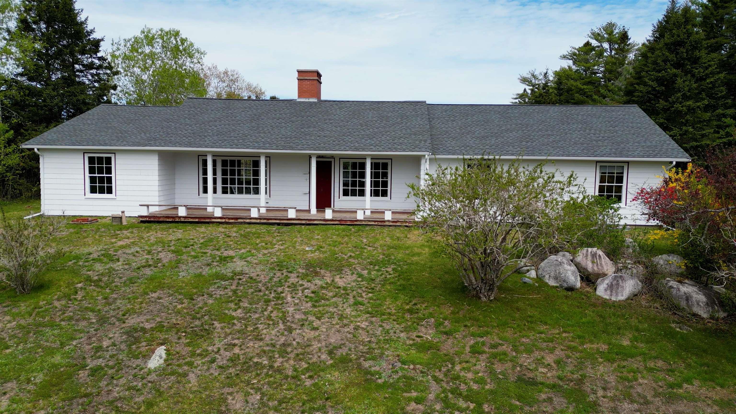 $1,700,000.00: 41 Eisnor Road, Marriotts Cove