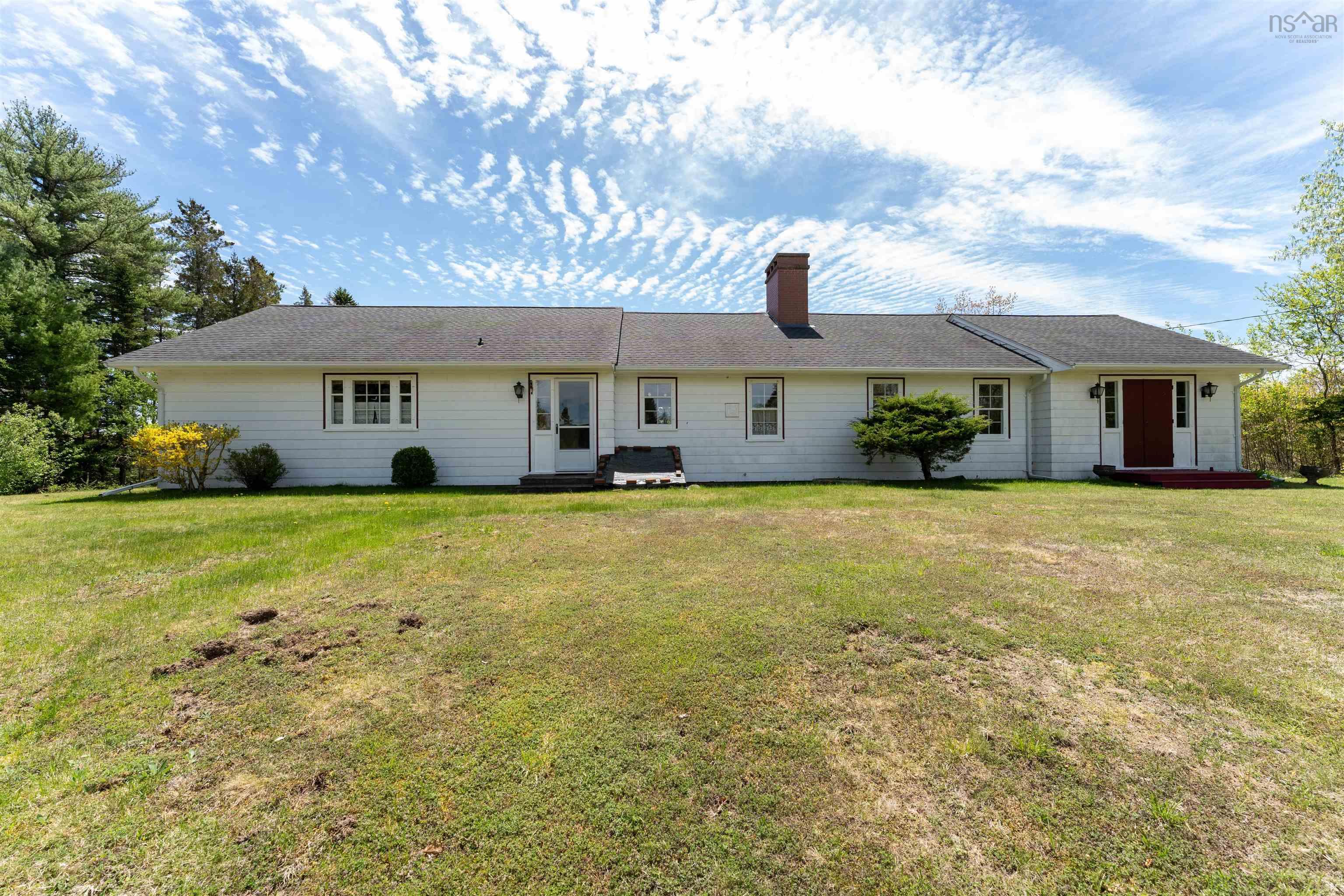 $1,700,000.00: 41 Eisnor Road, Marriotts Cove