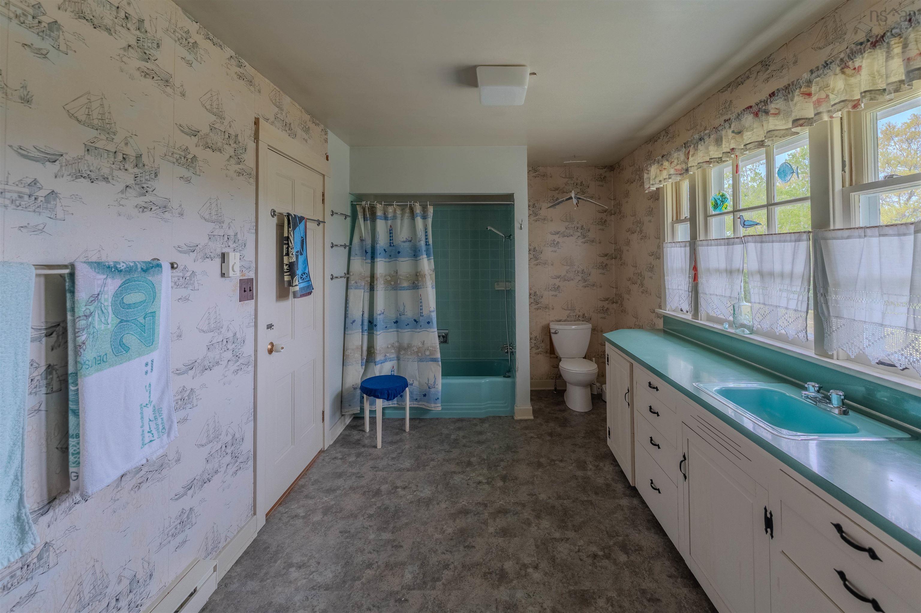 $1,700,000.00: 41 Eisnor Road, Marriotts Cove