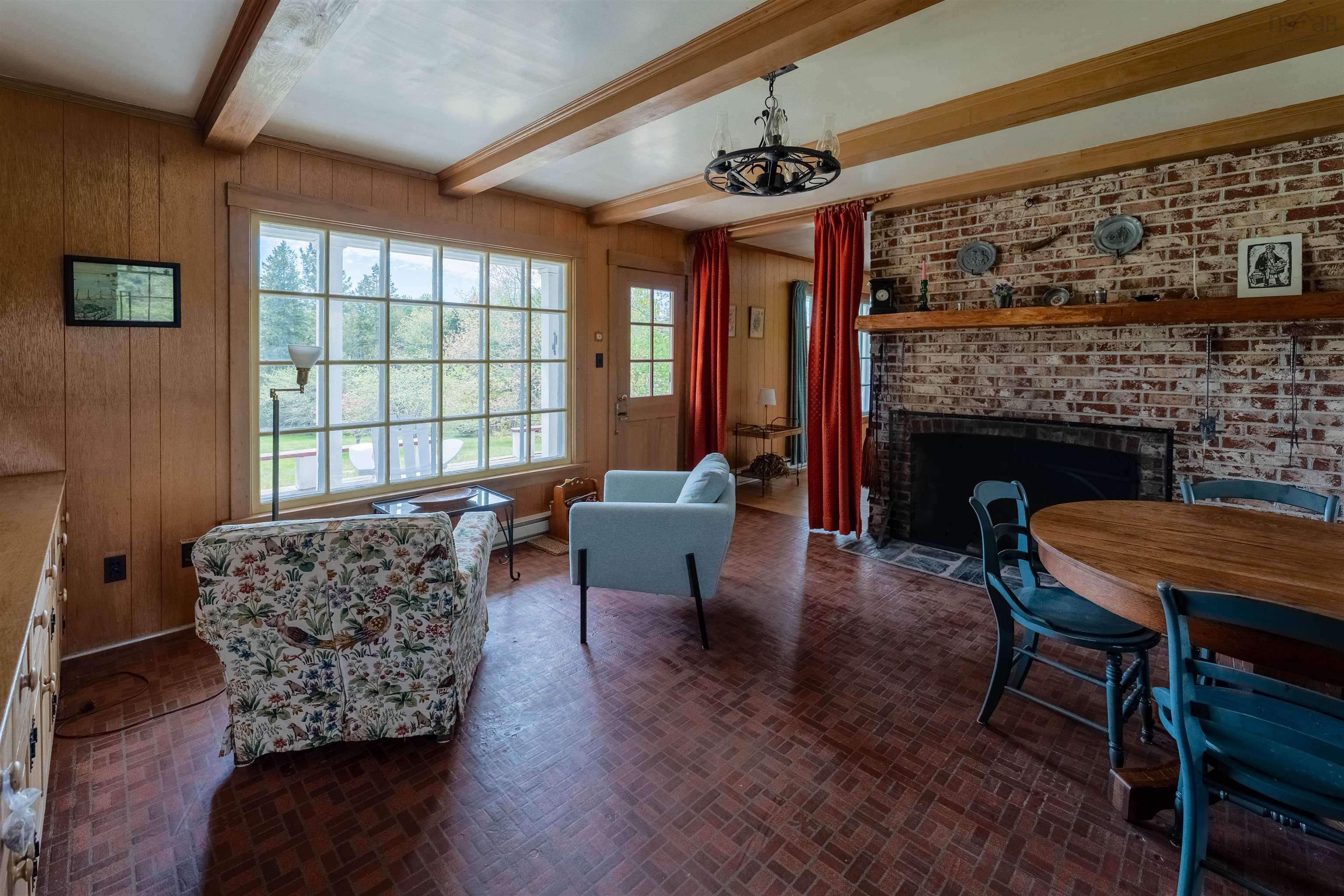 $1,700,000.00: 41 Eisnor Road, Marriotts Cove