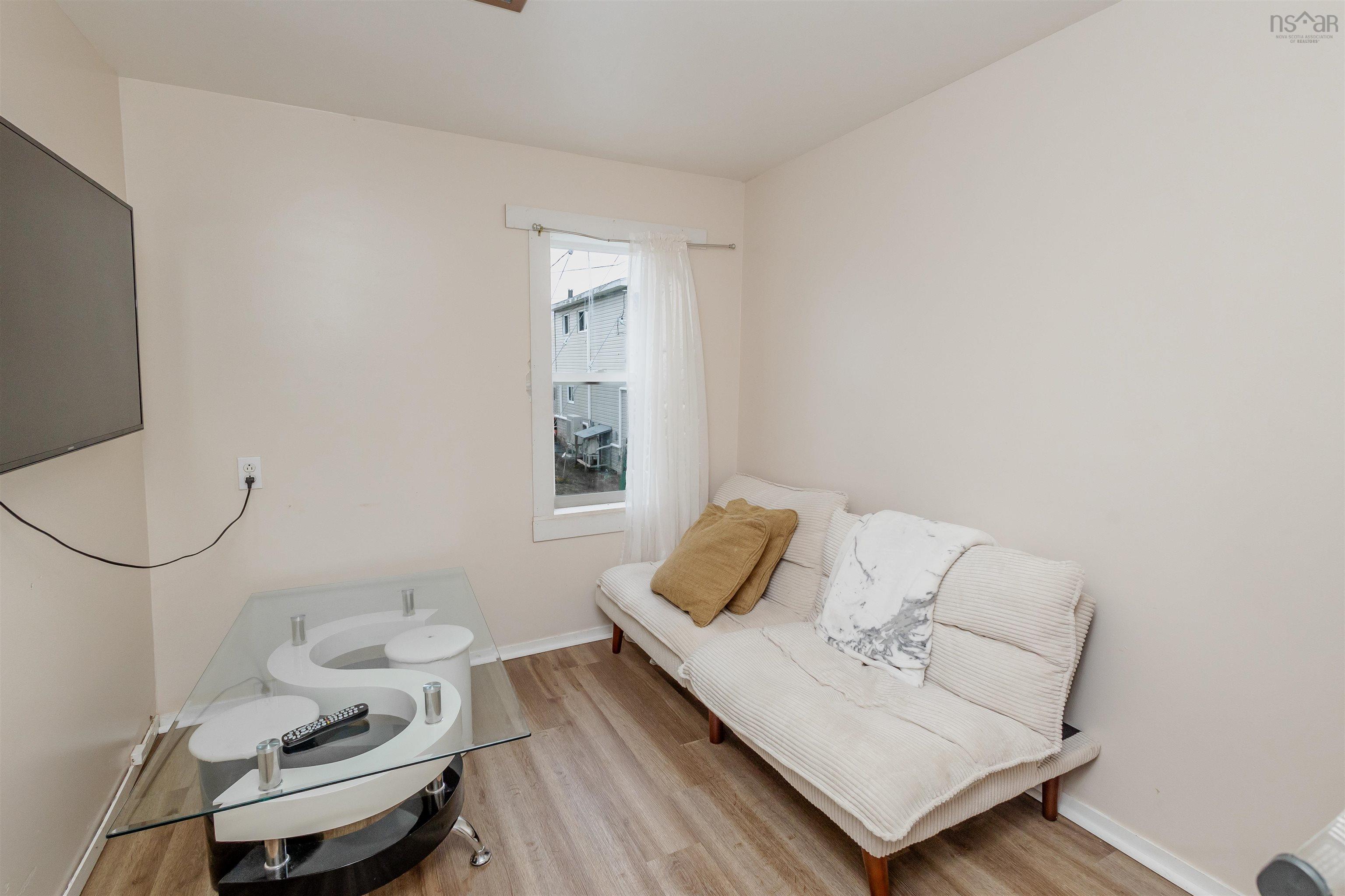 $189,900.00: 14 Catherine Street, North Sydney