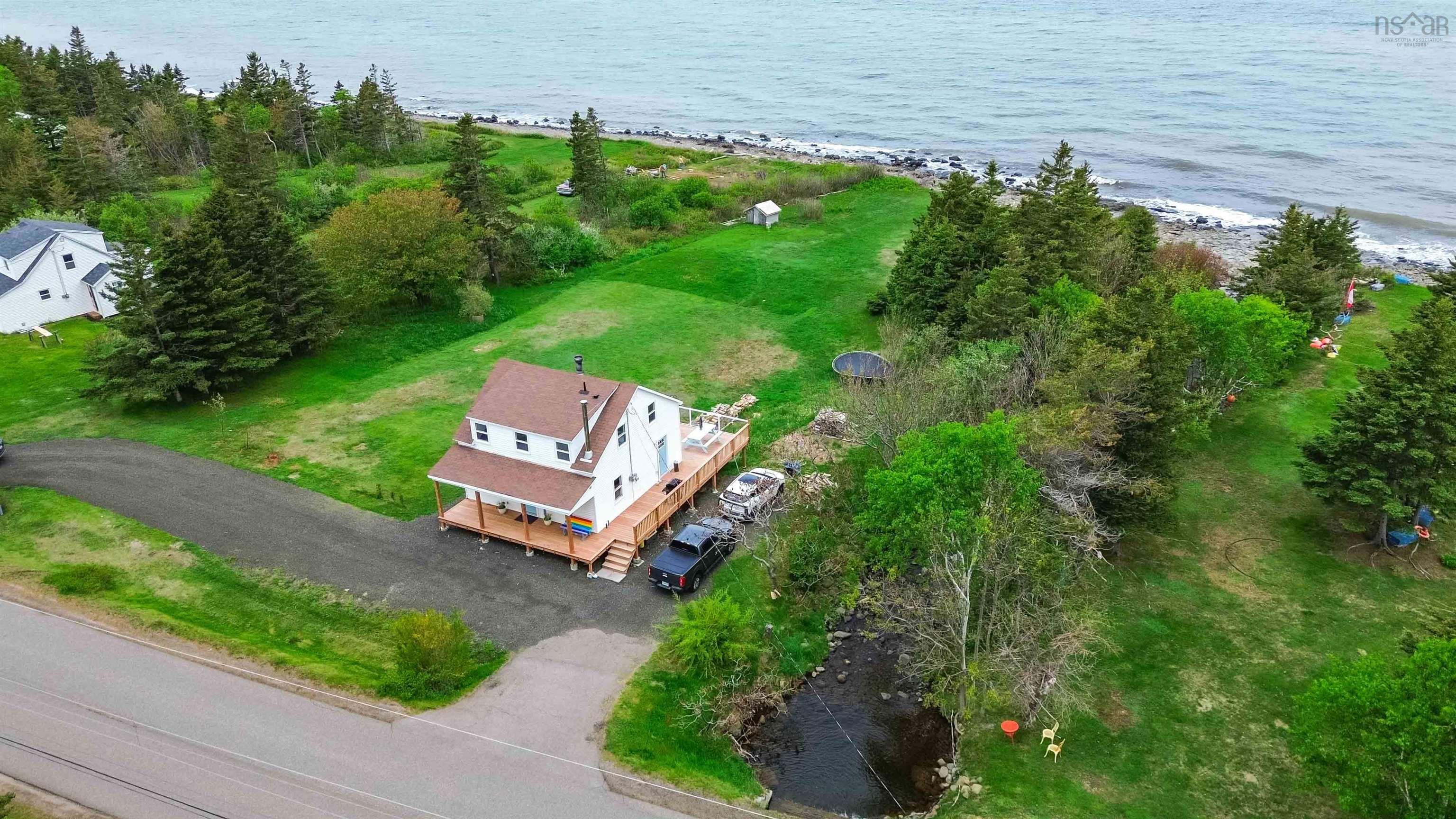 $525,000.00: 6911 Shore Rd West Road, Phinneys Cove