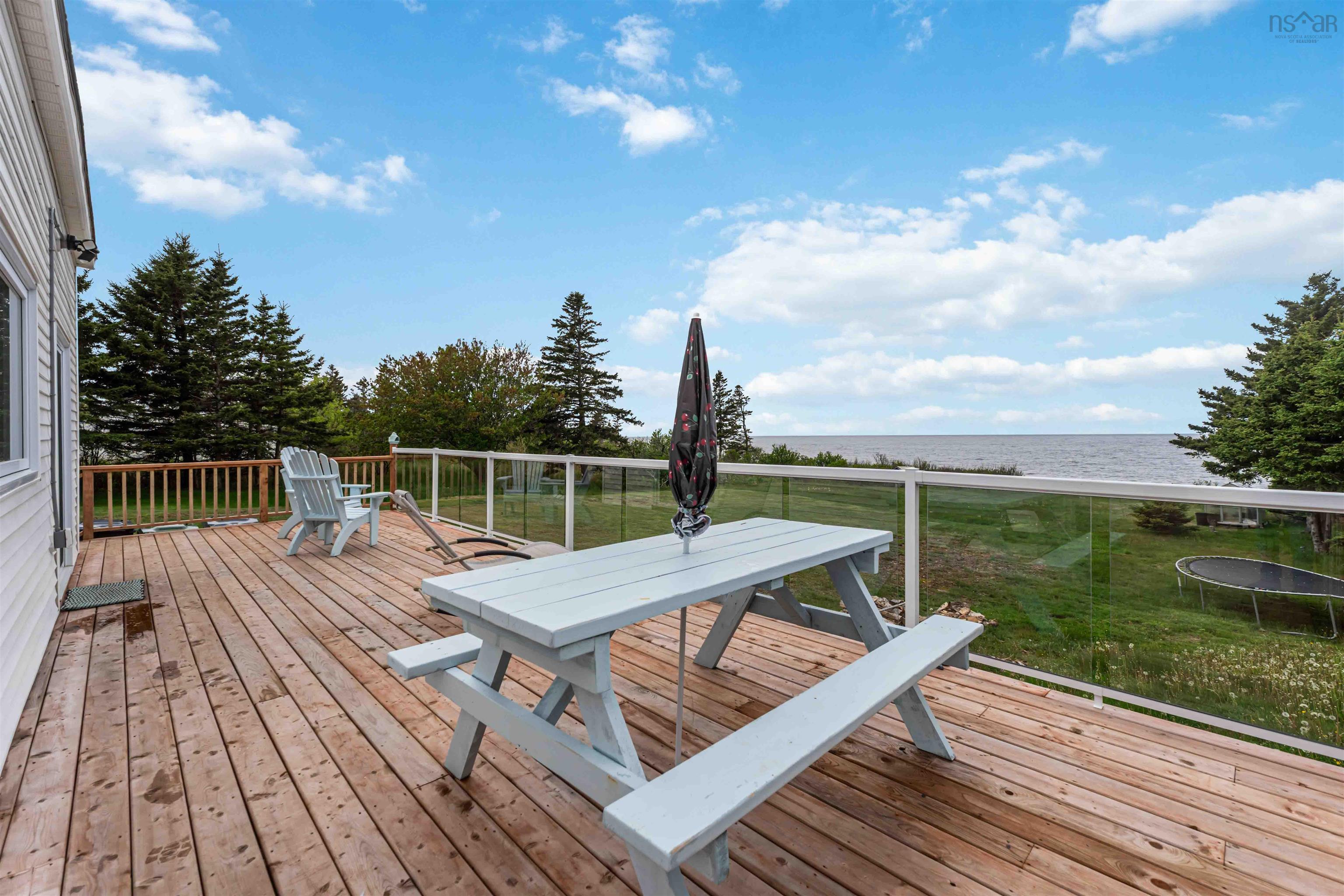 $525,000.00: 6911 Shore Rd West Road, Phinneys Cove
