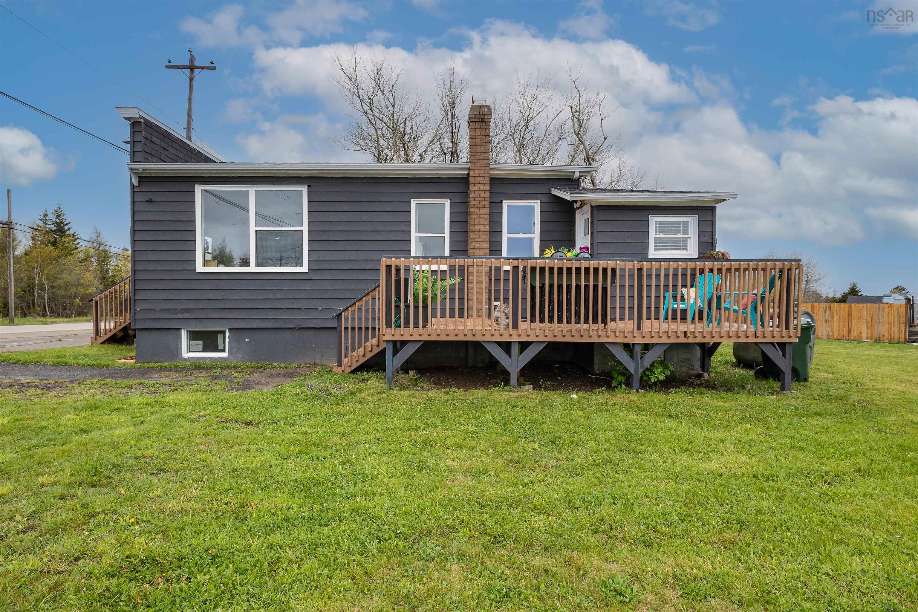 $259,900.00: 3749 New Waterford Highway, New Victoria