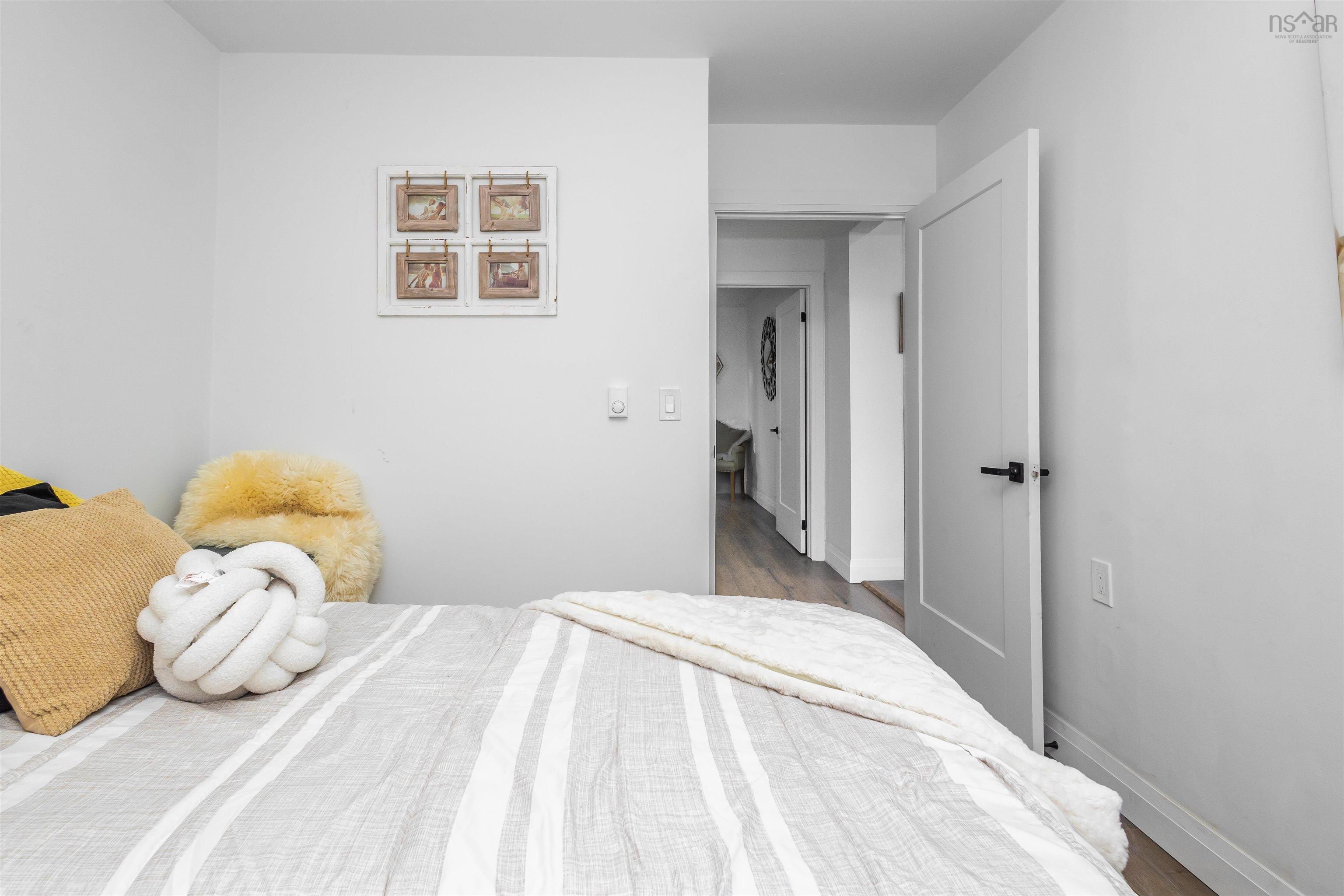$259,900.00: 3749 New Waterford Highway, New Victoria
