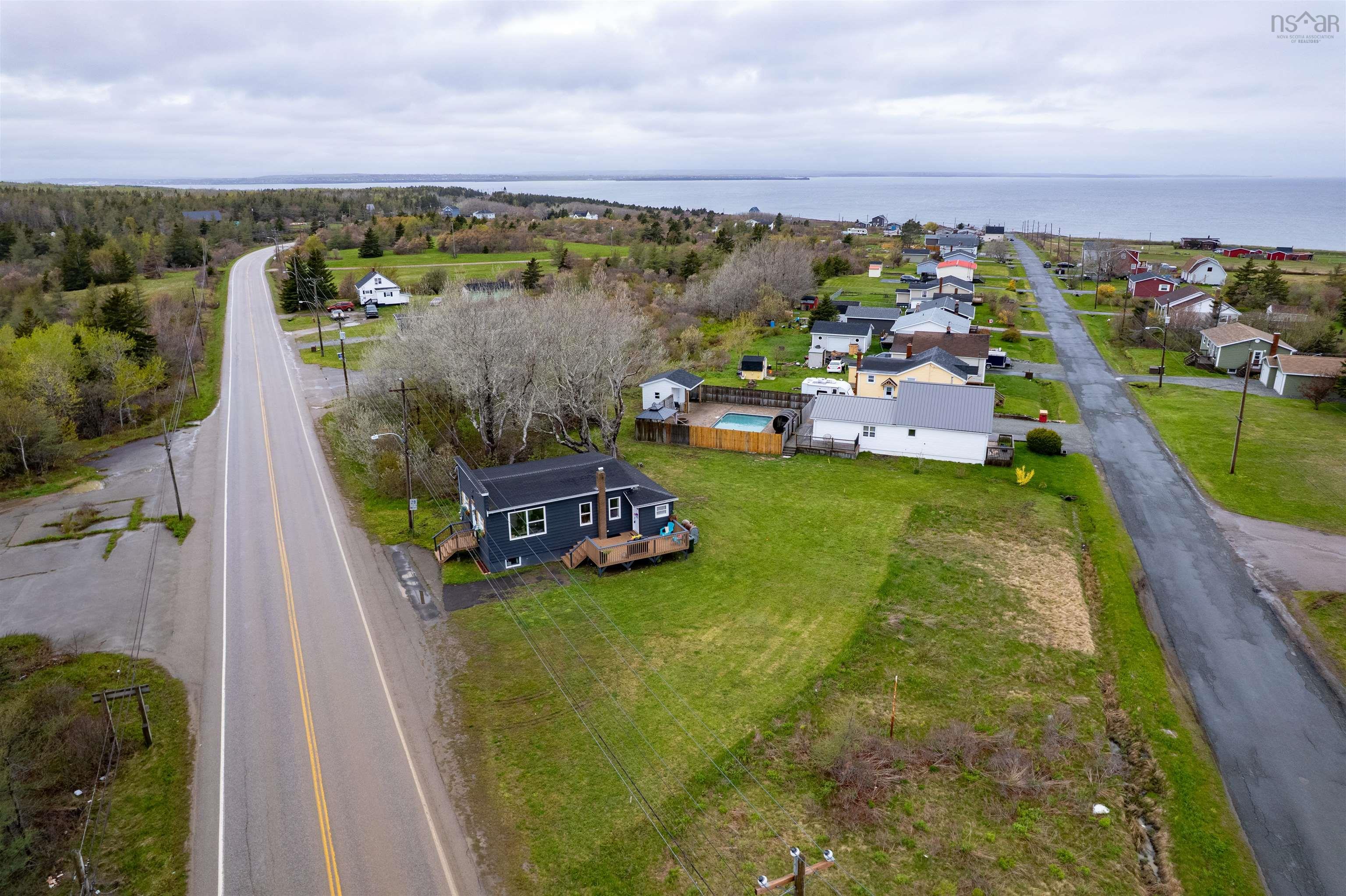 $259,900.00: 3749 New Waterford Highway, New Victoria