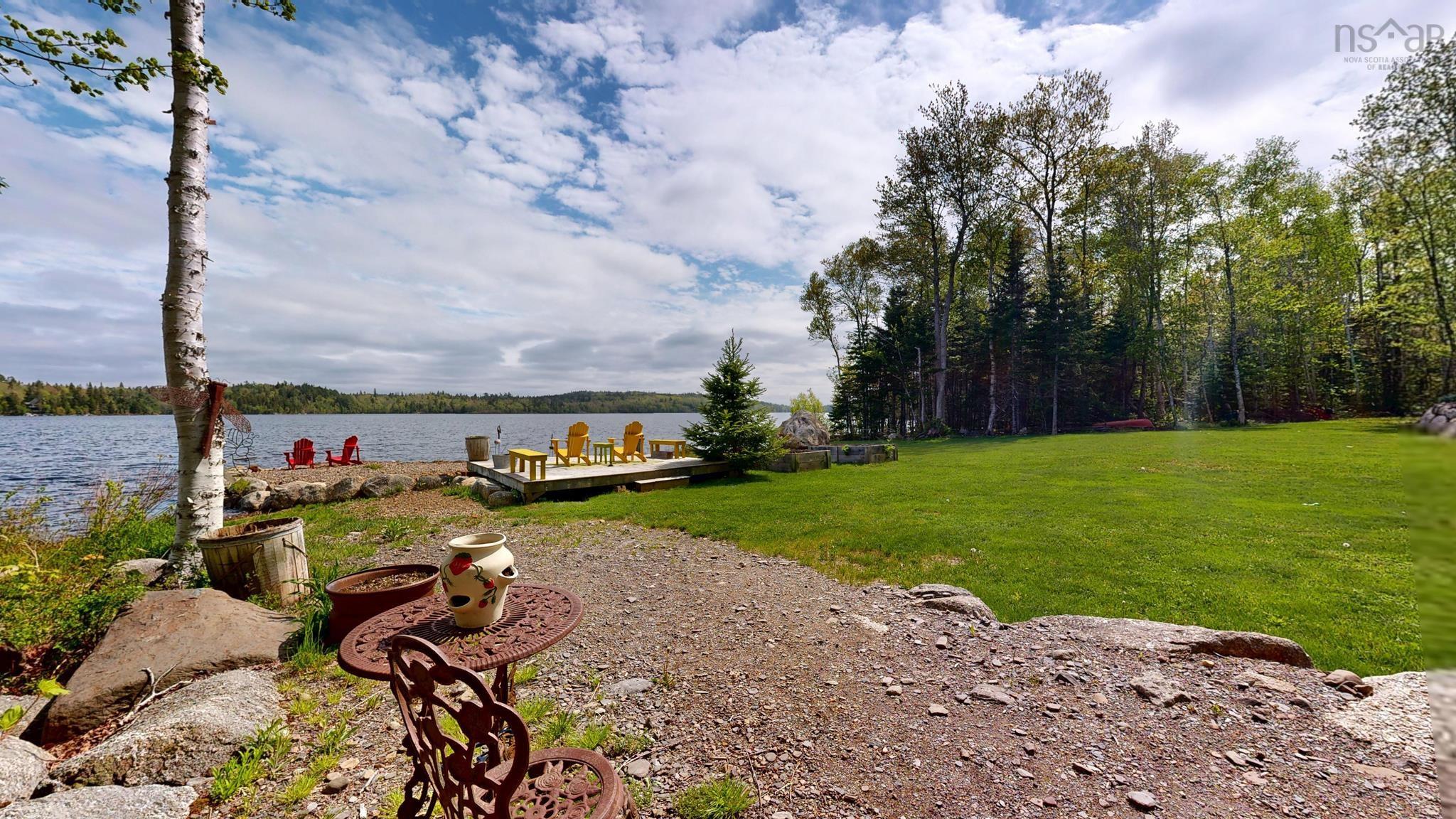 $699,900.00: 530 Methals Road, Black River Lake