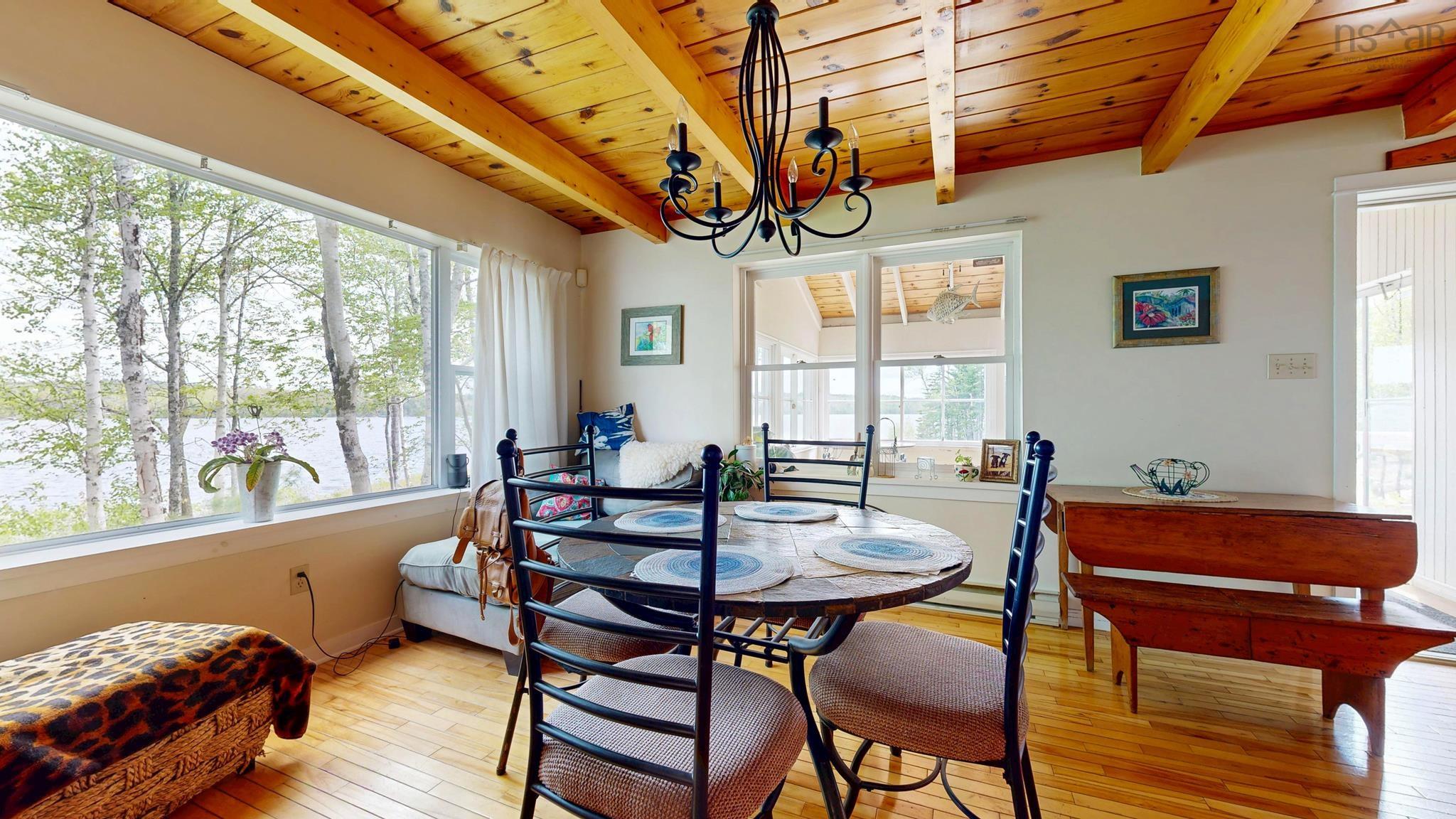 $699,900.00: 530 Methals Road, Black River Lake