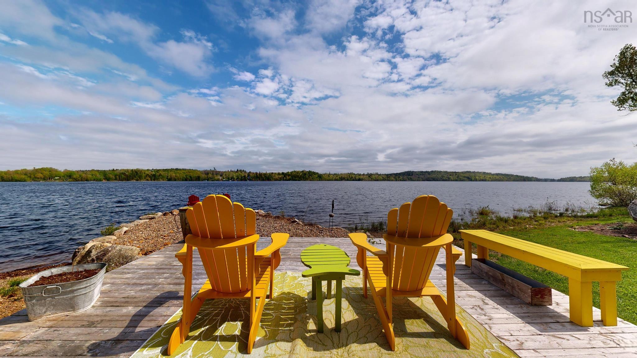 $699,900.00: 530 Methals Road, Black River Lake
