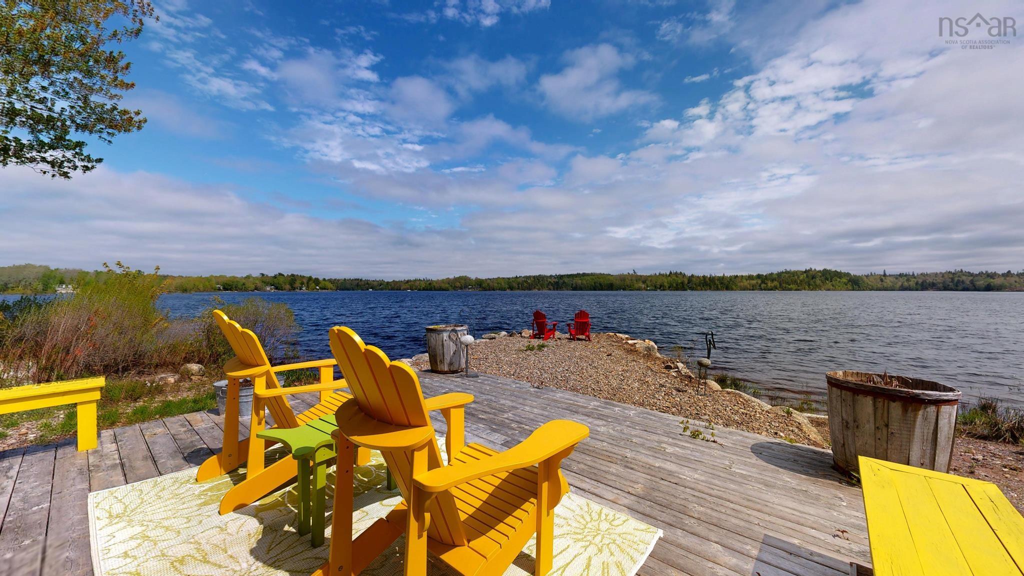 $699,900.00: 530 Methals Road, Black River Lake
