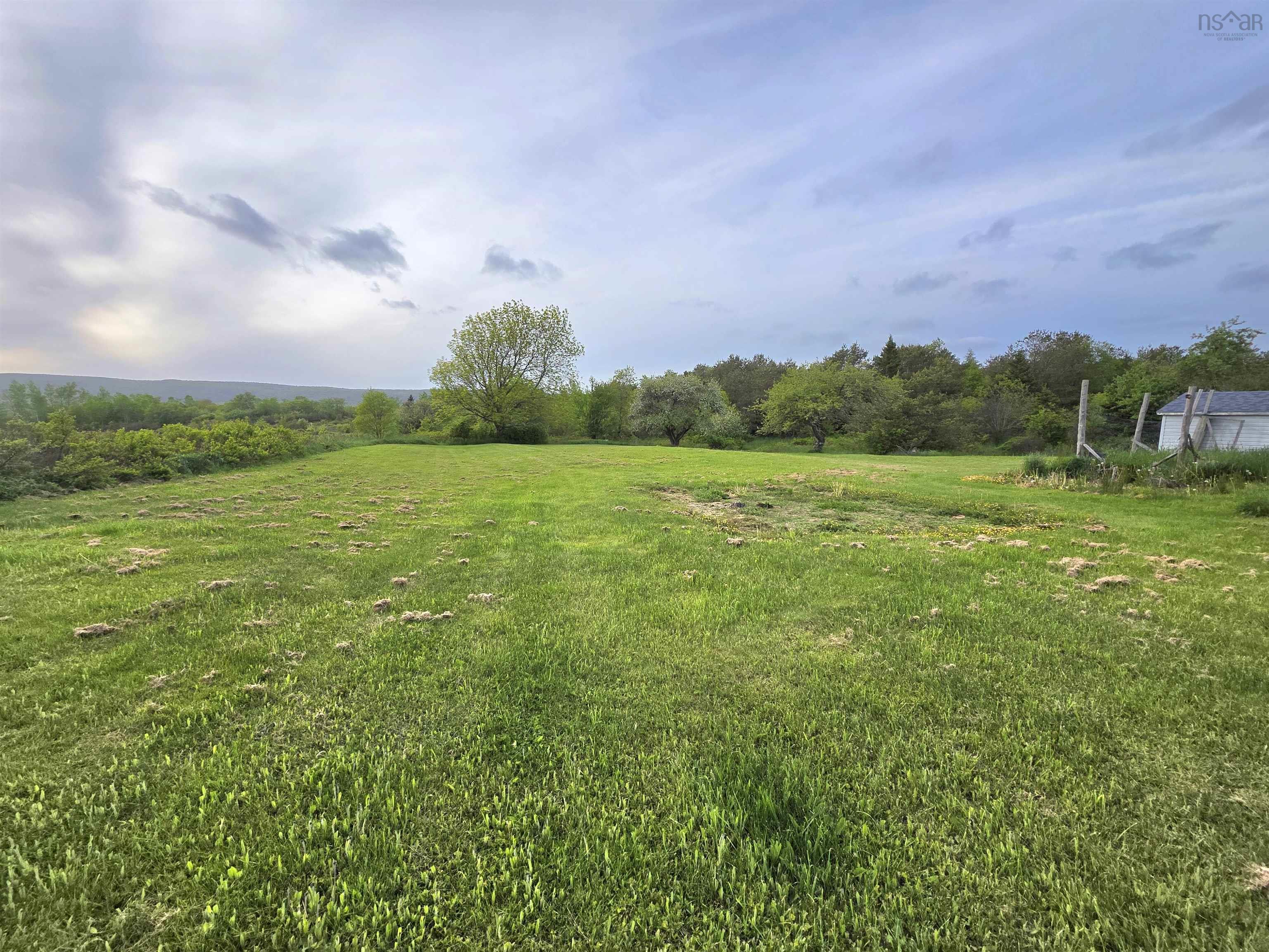 $299,900.00: 3321 Highway 201, Centrelea