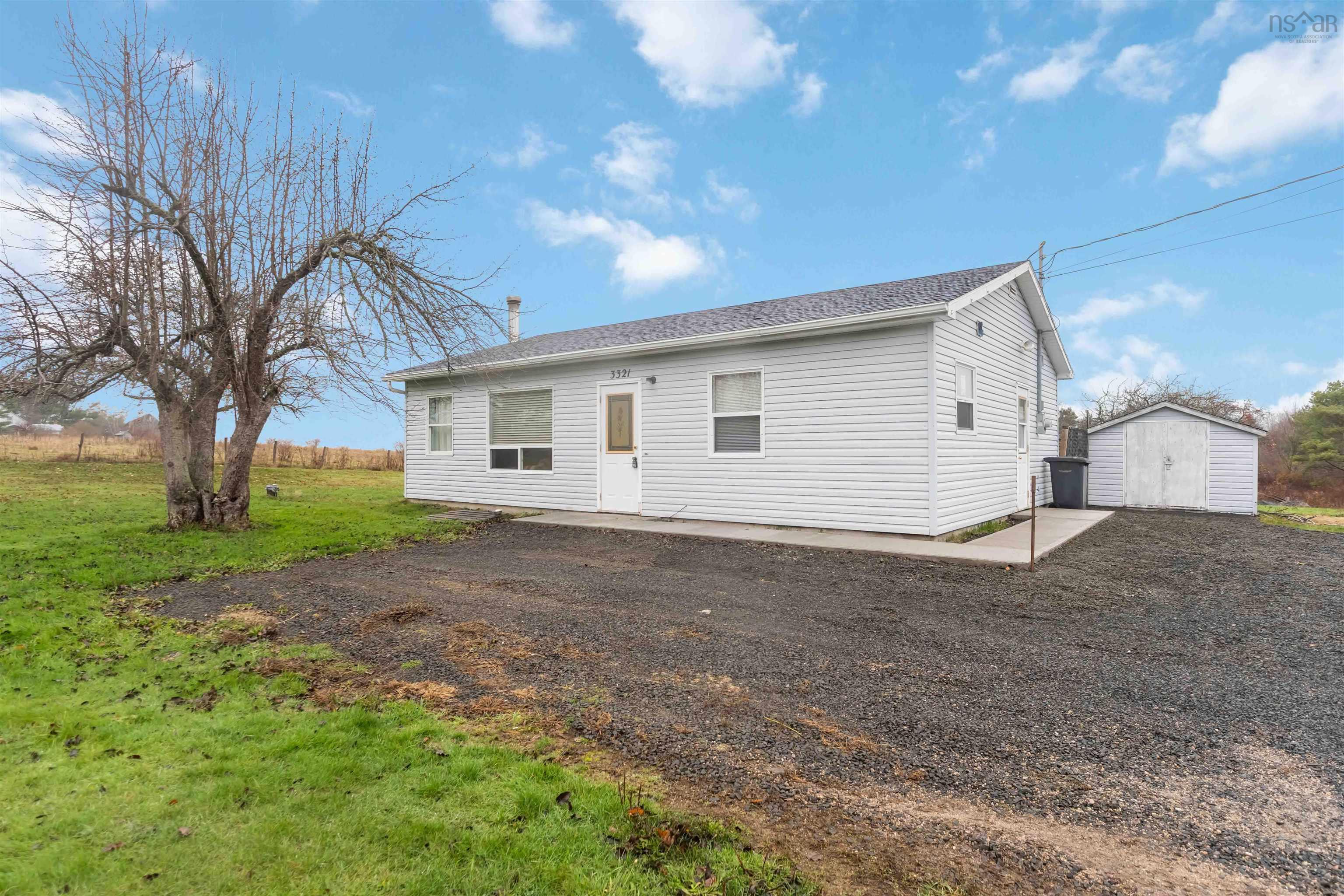 $299,900.00: 3321 Highway 201, Centrelea
