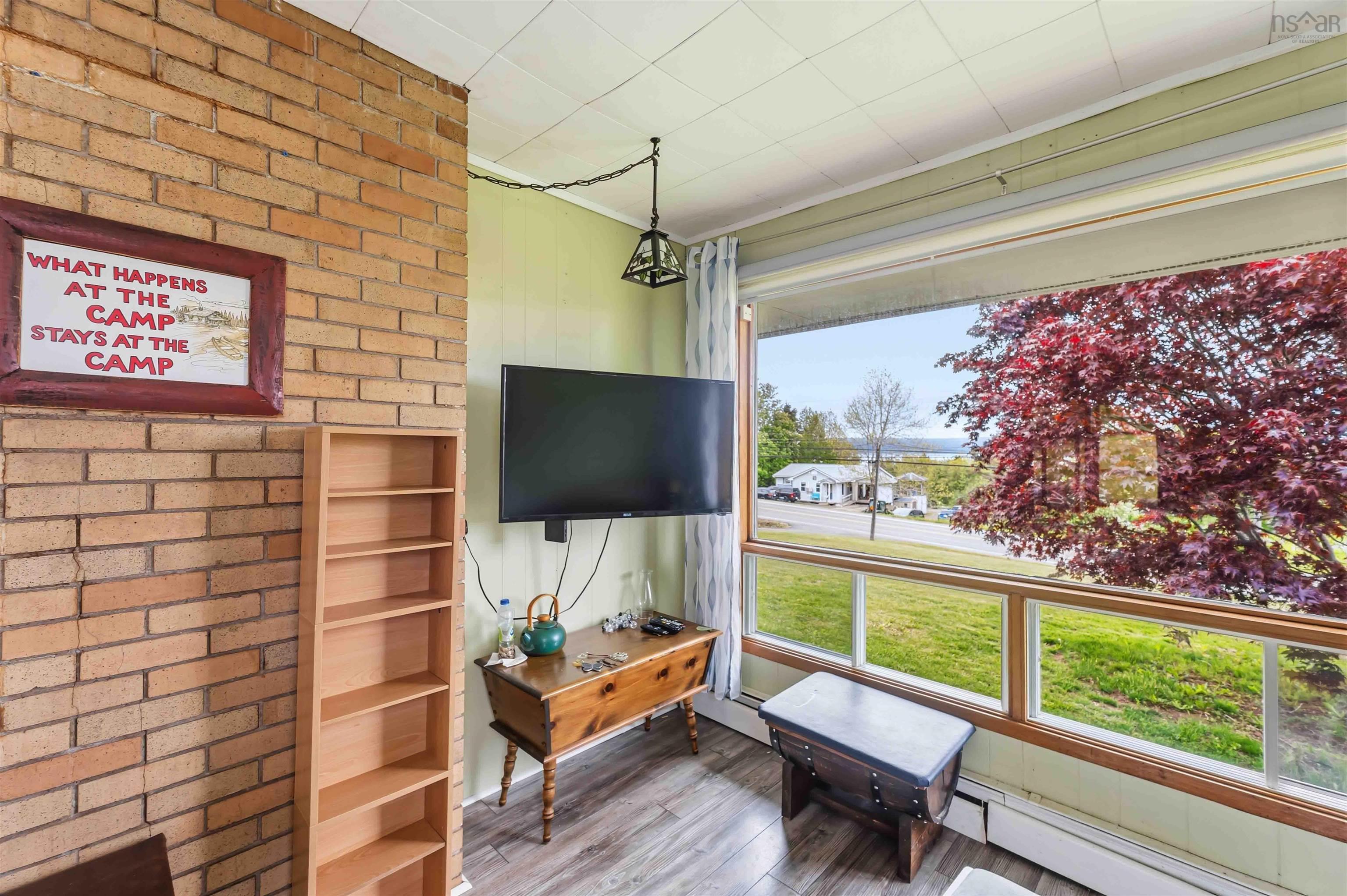 $289,000.00: 700 Highway 1, Deep Brook