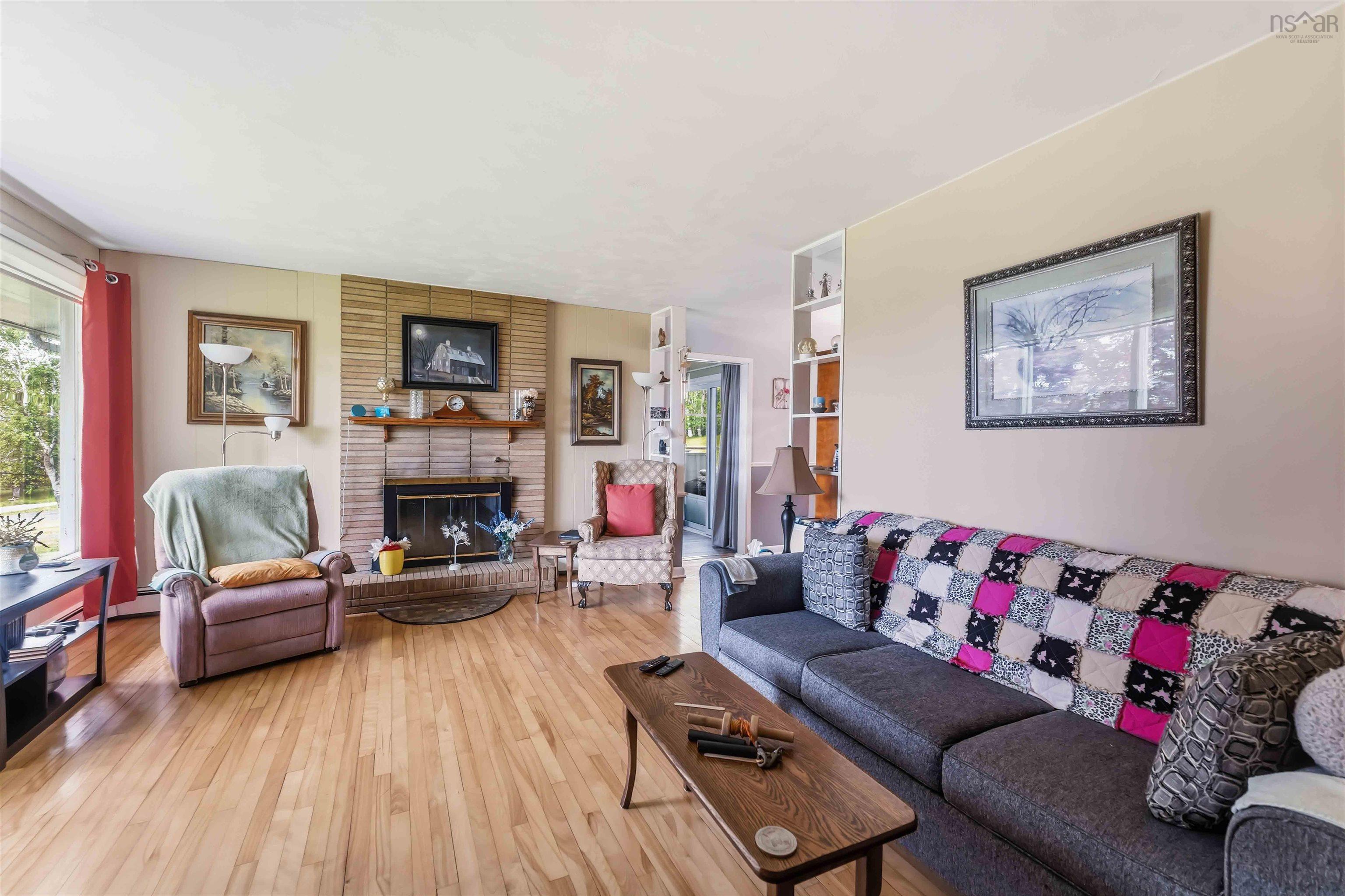 $289,000.00: 700 Highway 1, Deep Brook