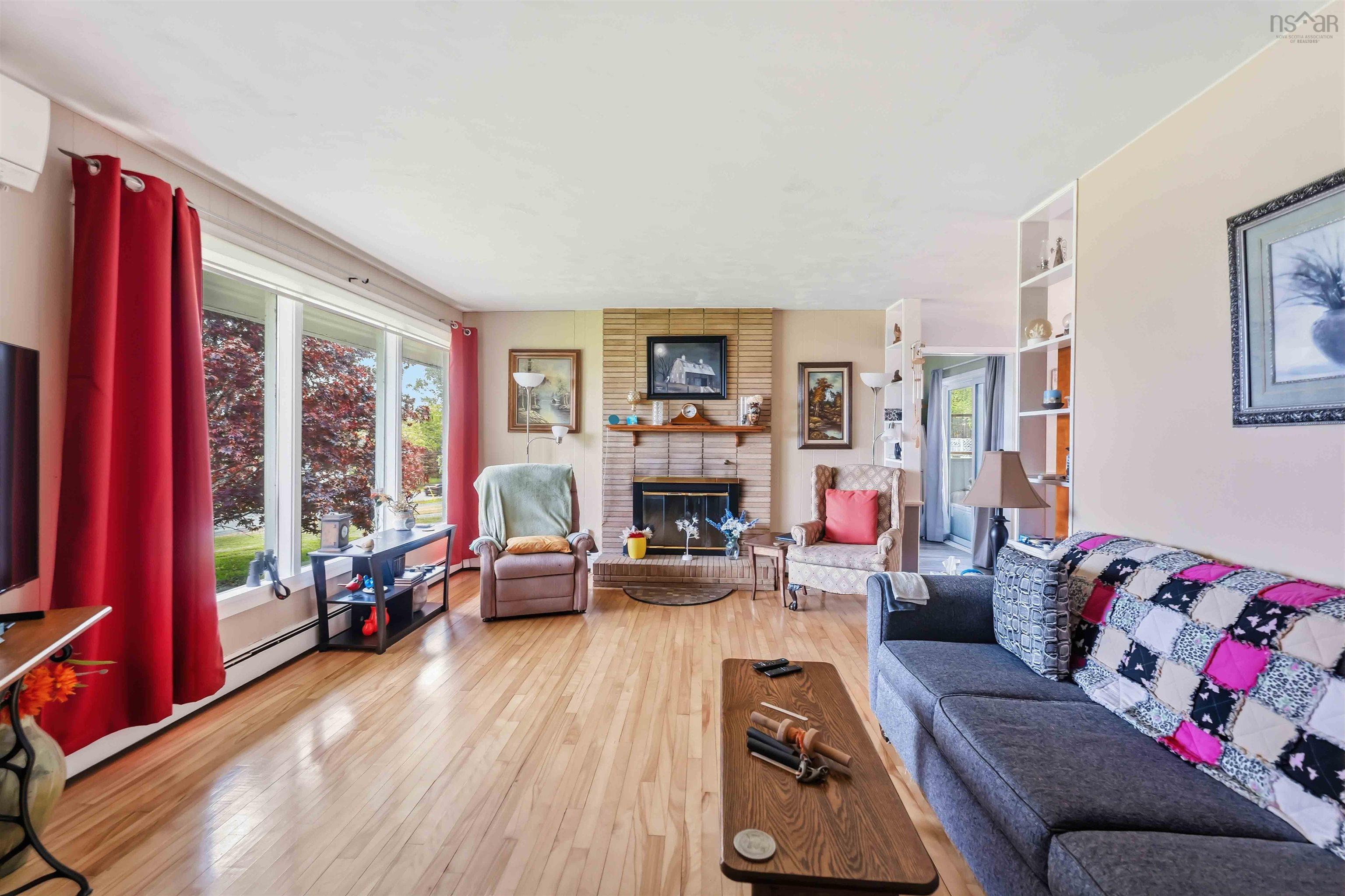 $289,000.00: 700 Highway 1, Deep Brook