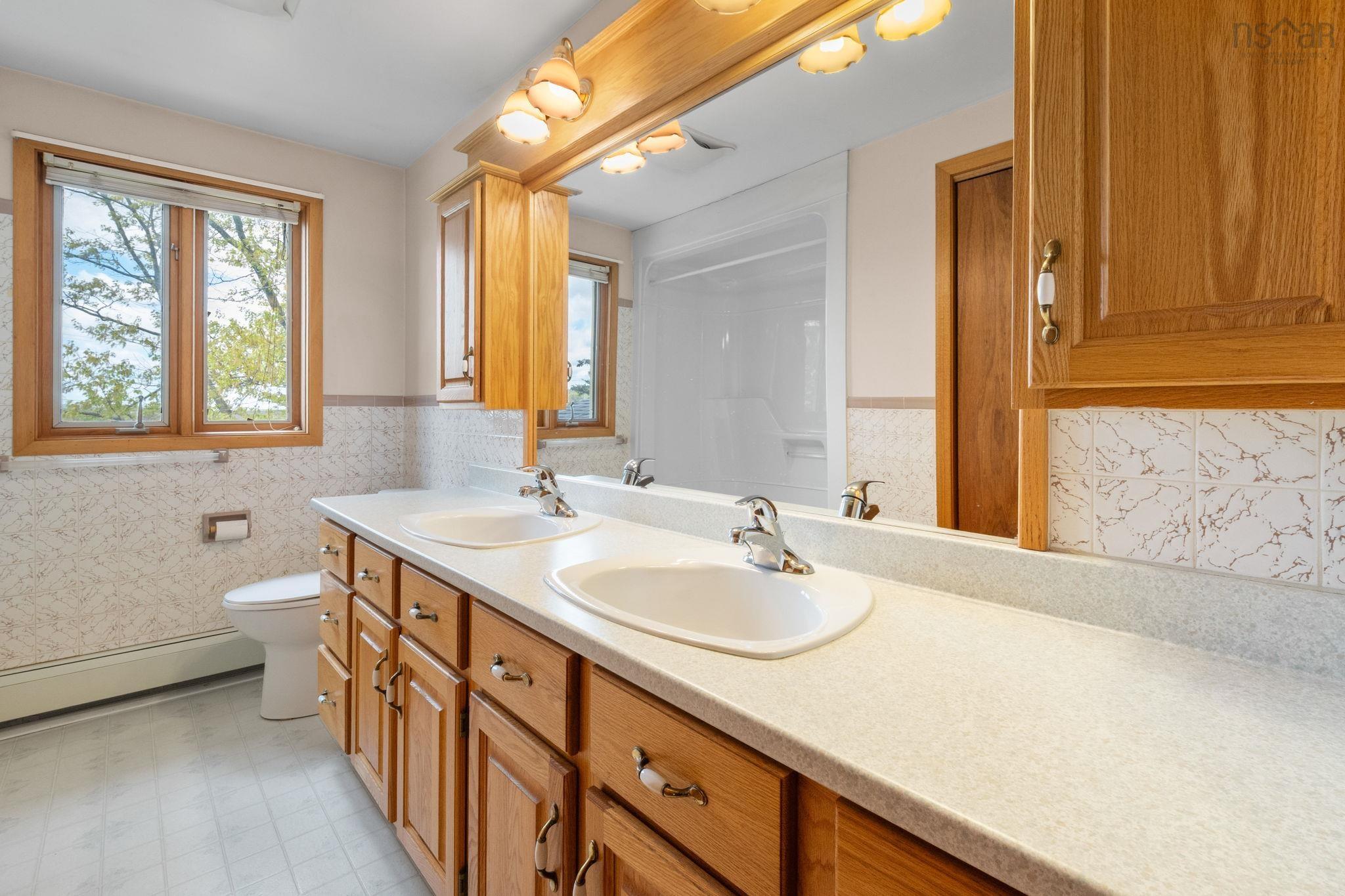 $650,000.00: 46 Kent Avenue, Wolfville