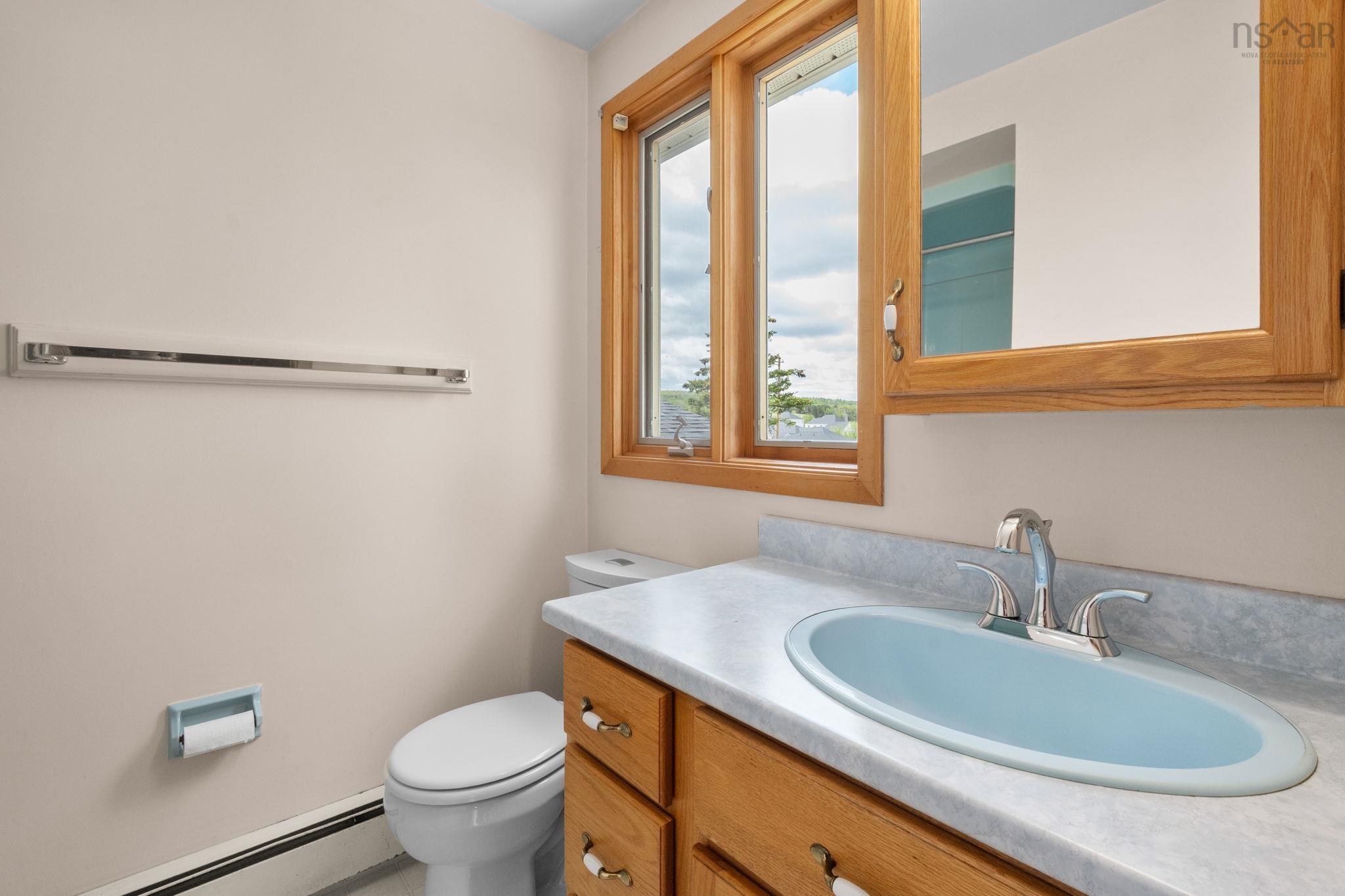 $650,000.00: 46 Kent Avenue, Wolfville