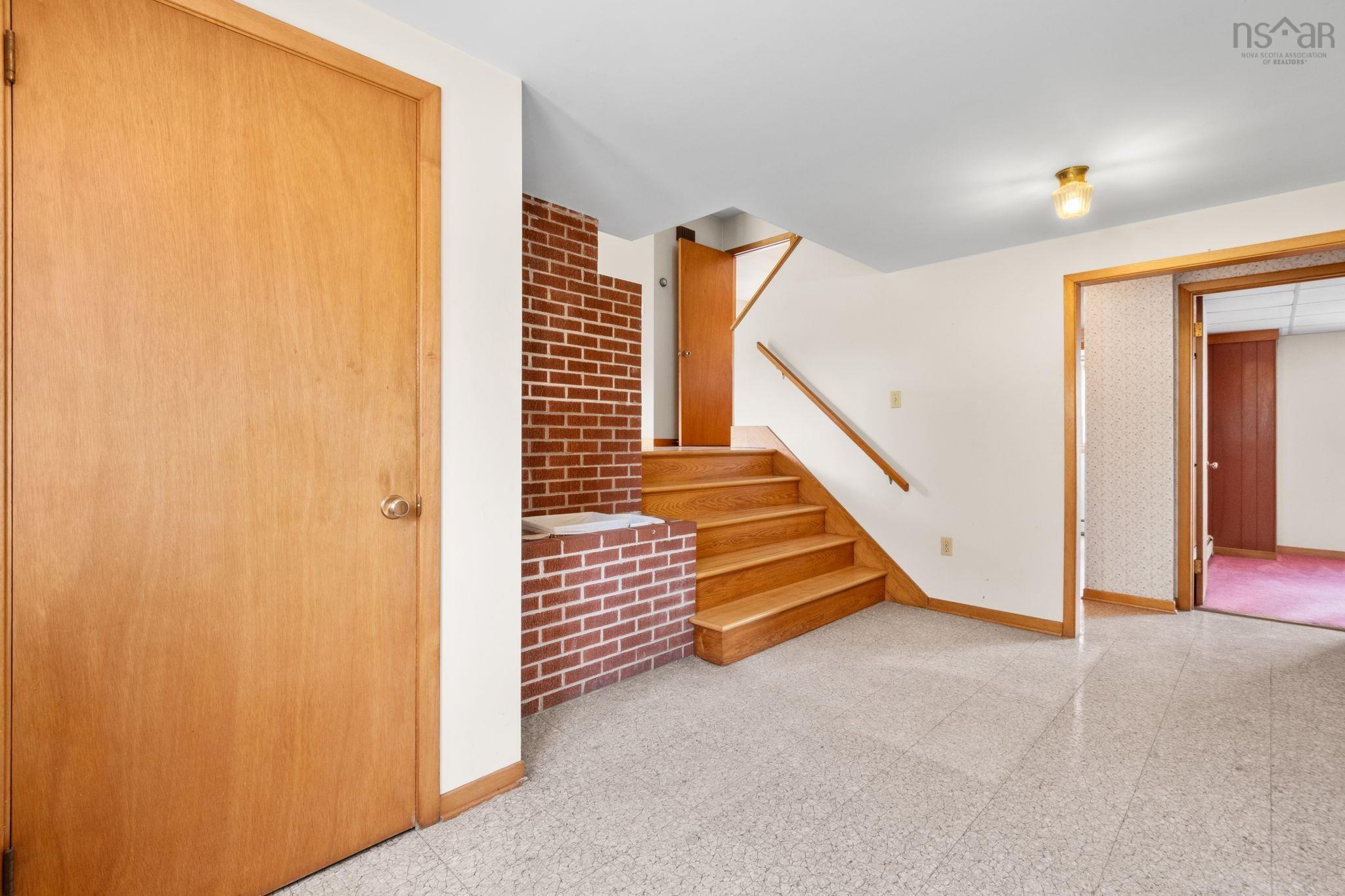 $650,000.00: 46 Kent Avenue, Wolfville