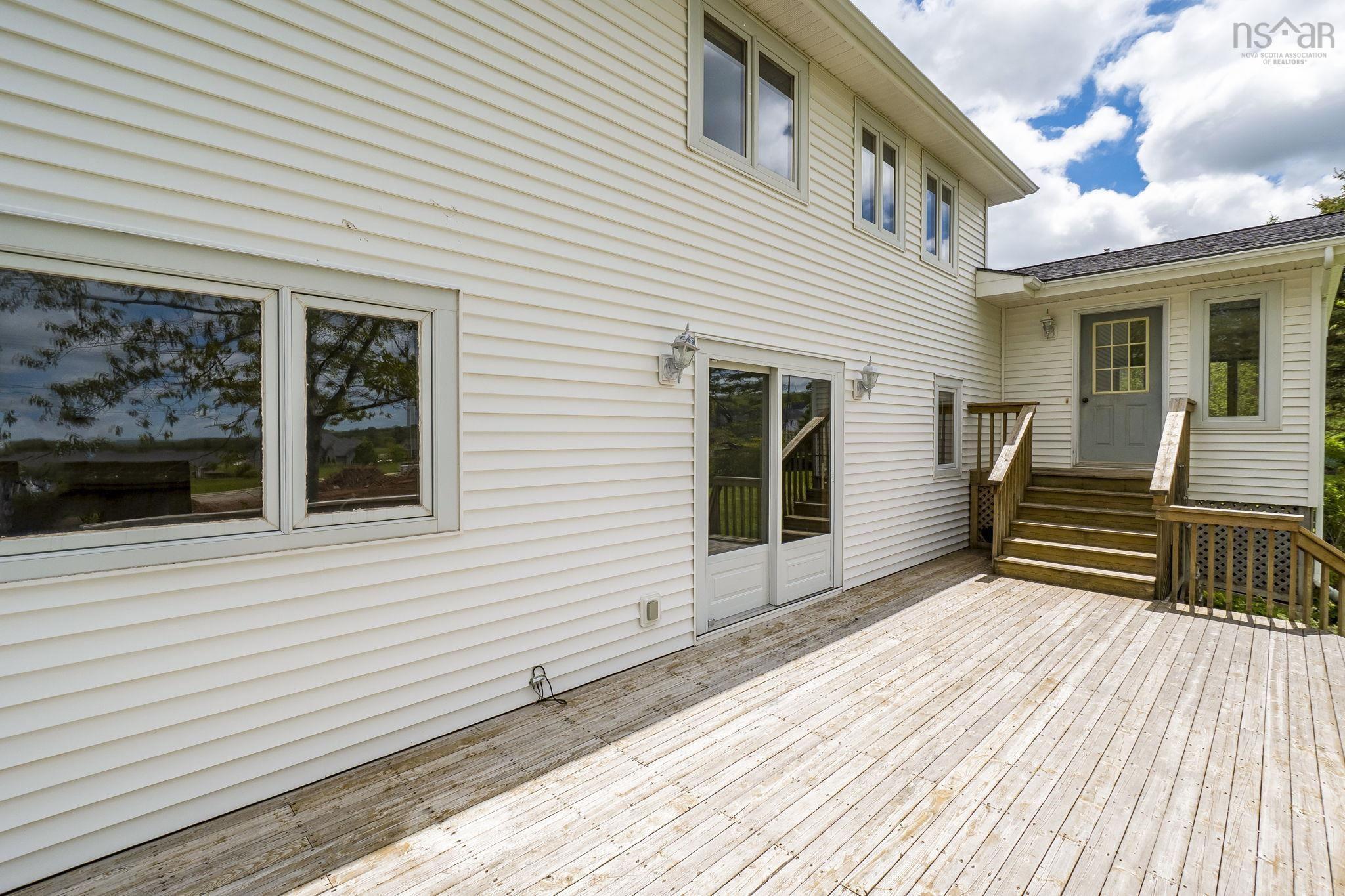 $650,000.00: 46 Kent Avenue, Wolfville