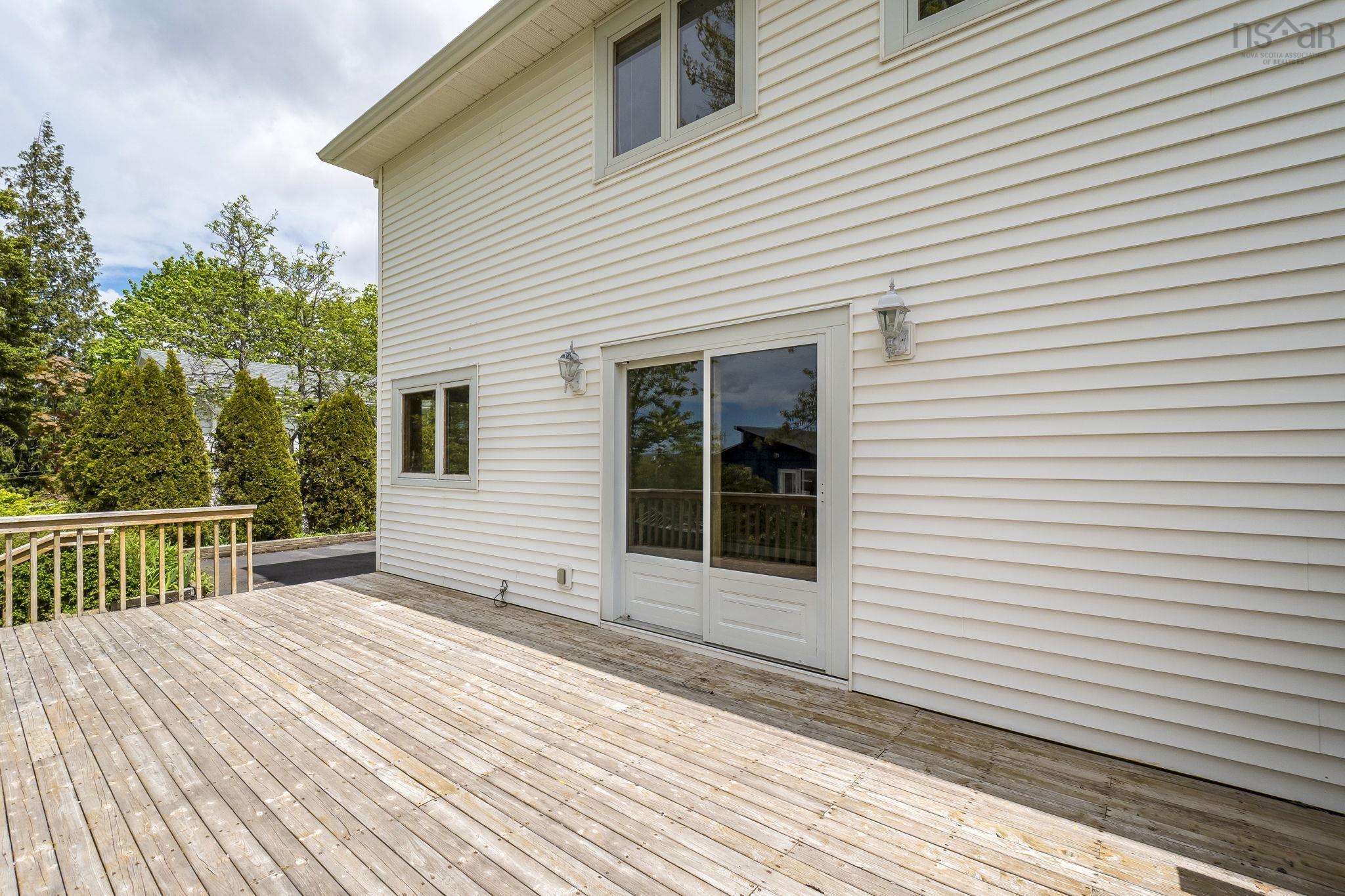 $650,000.00: 46 Kent Avenue, Wolfville