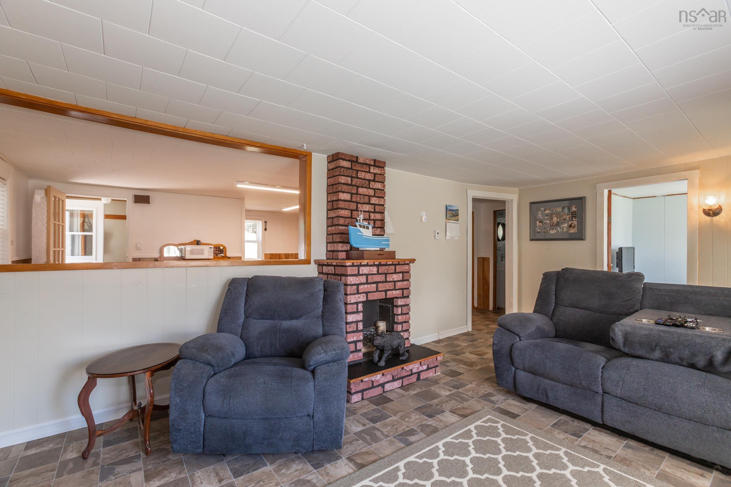 $250,000.00: 1307 Granville Road, Port Wade