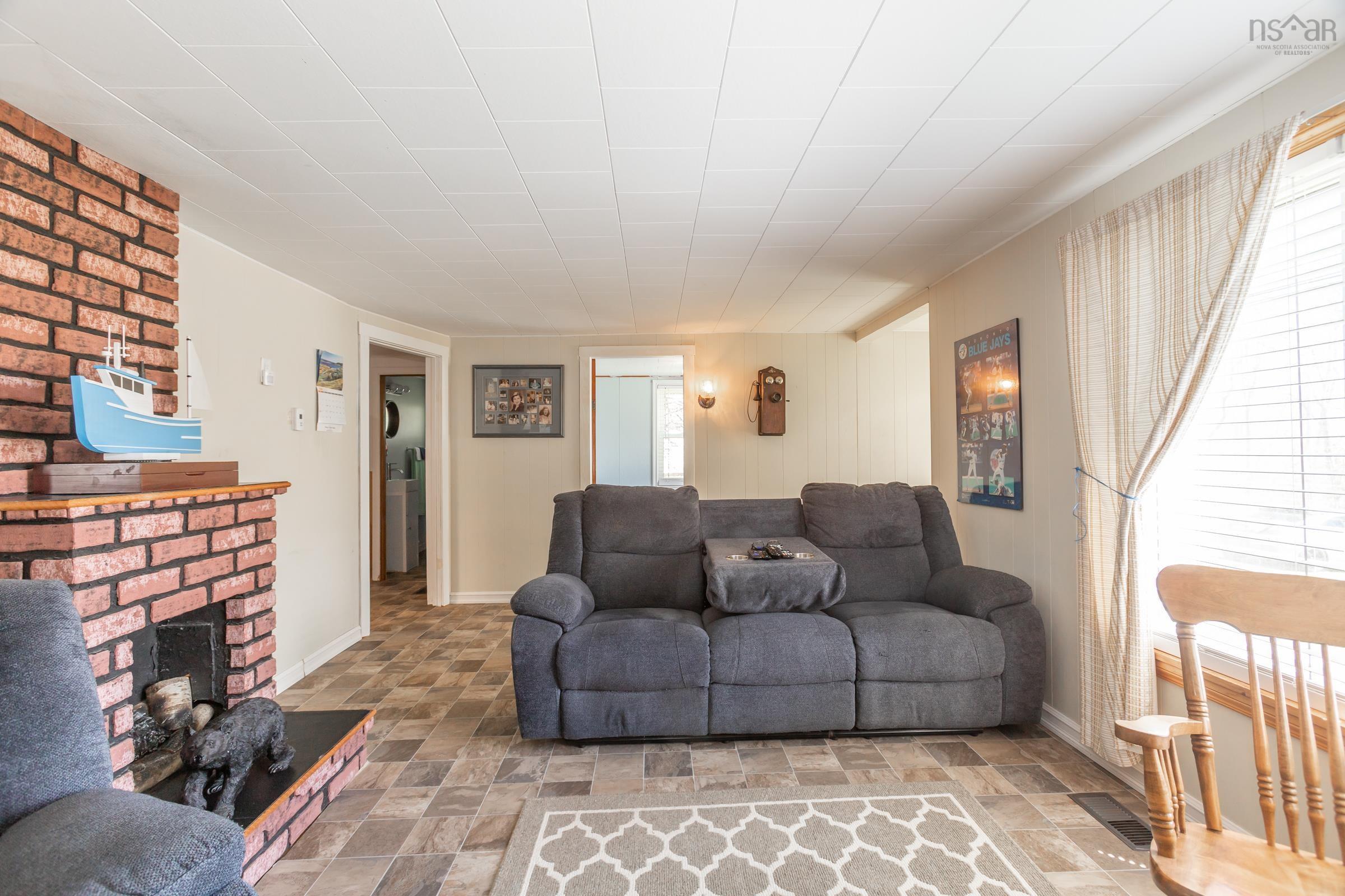 $250,000.00: 1307 Granville Road, Port Wade