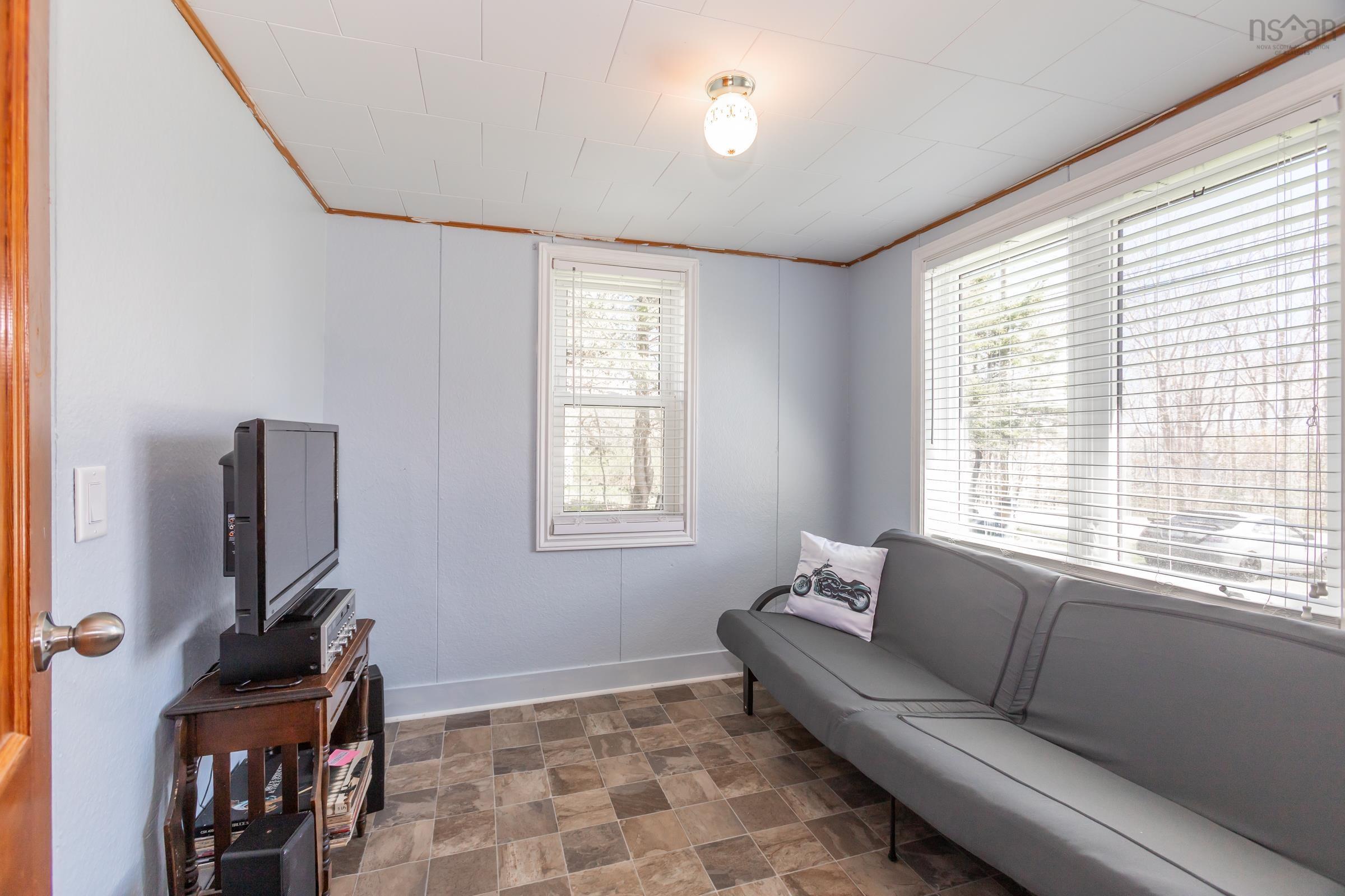$250,000.00: 1307 Granville Road, Port Wade