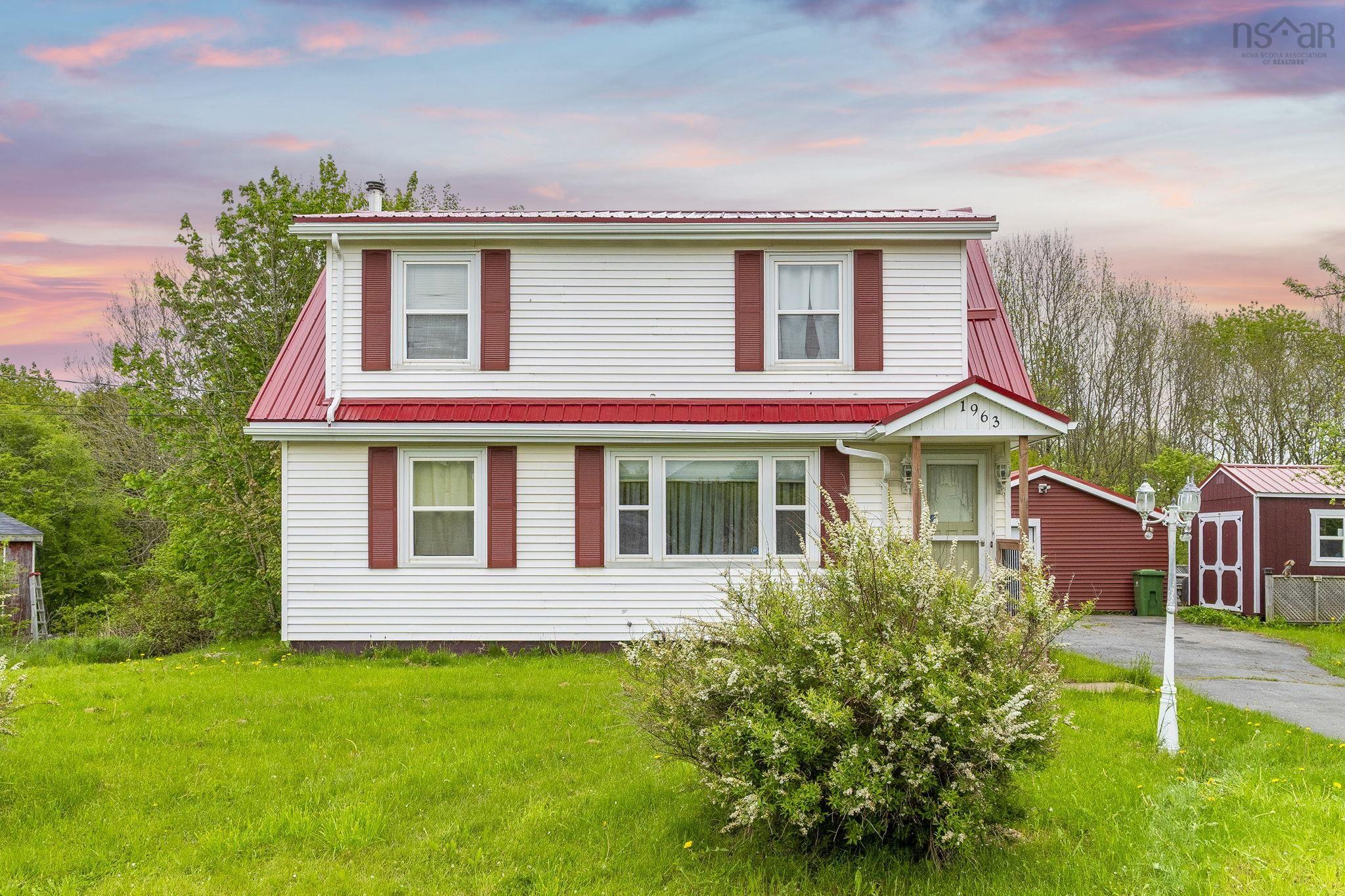 $375,000.00: 1963 Highway 2 Highway, Milford