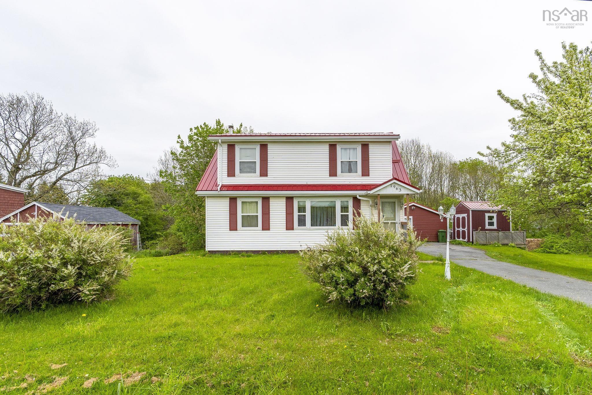 $375,000.00: 1963 Highway 2 Highway, Milford