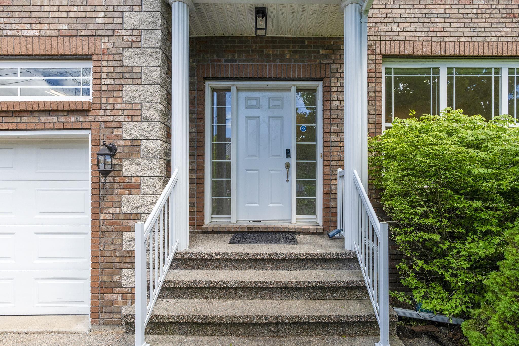 15 Kingsbury Way, Bedford, NS (MLS 202612779)