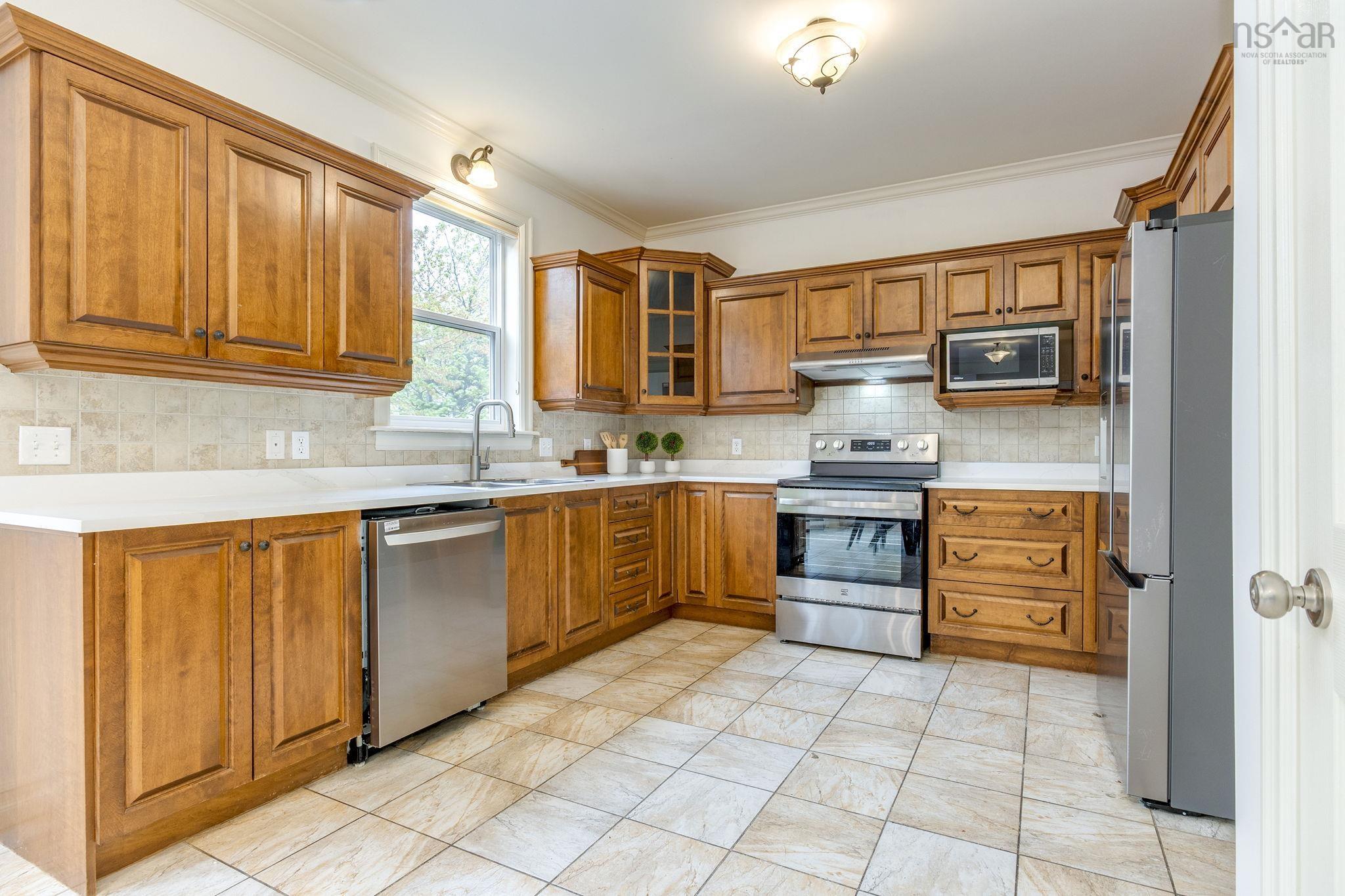 $869,900.00: 15 Kingsbury Way, Bedford