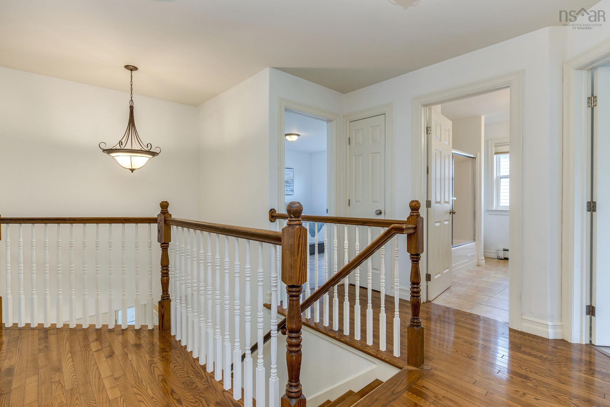 $869,900.00: 15 Kingsbury Way, Bedford