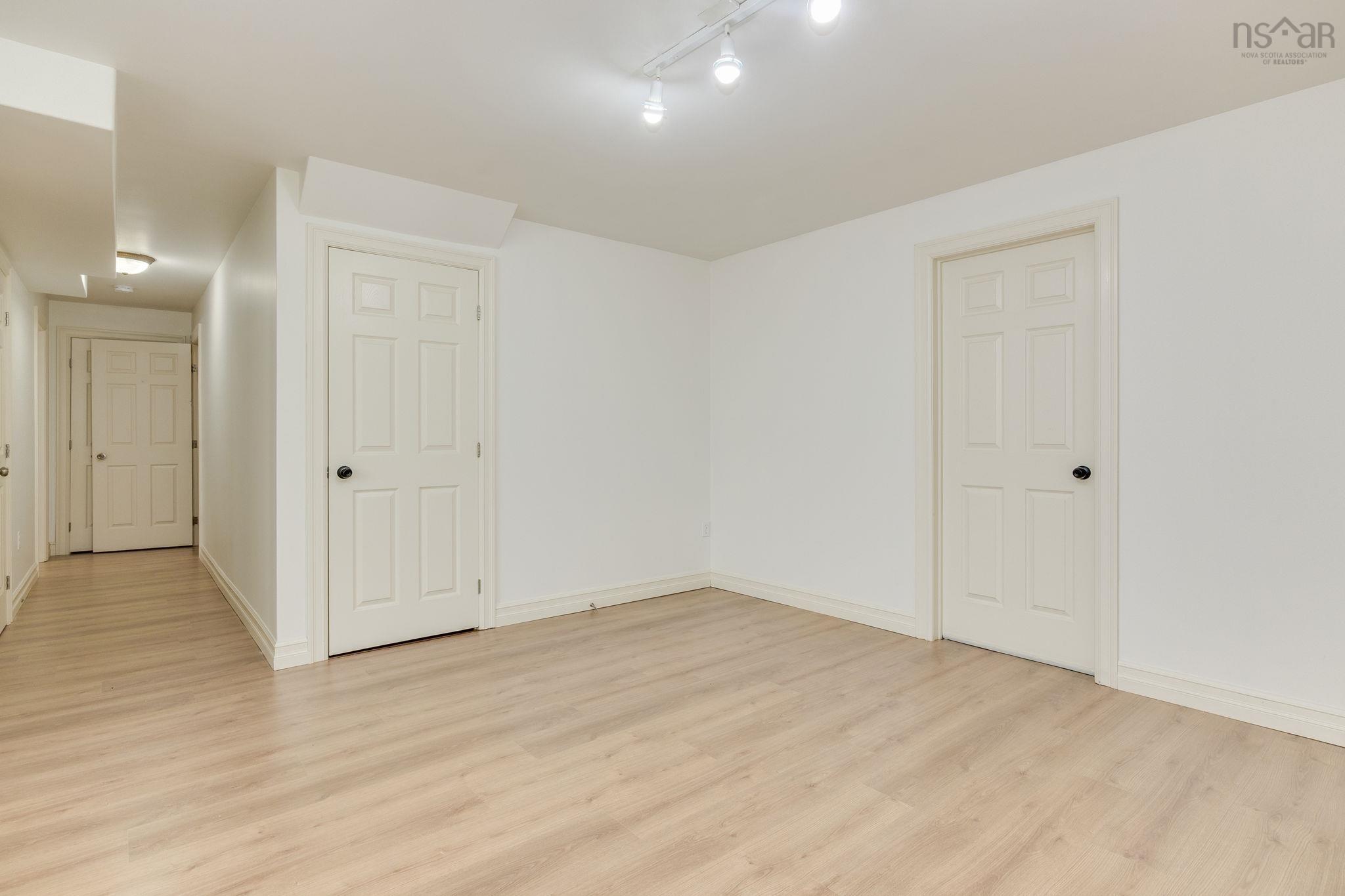 15 Kingsbury Way, Bedford, NS (MLS 202612779)