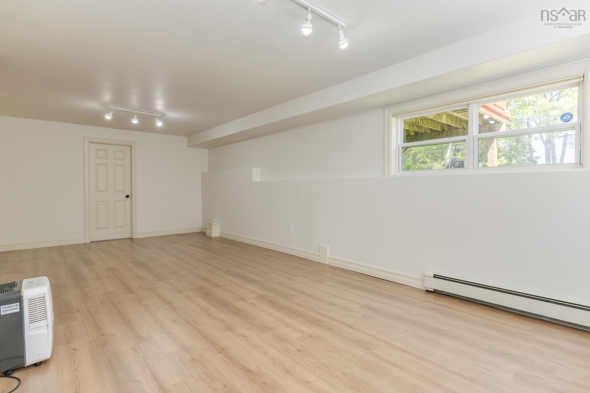 15 Kingsbury Way, Bedford, NS (MLS 202612779)