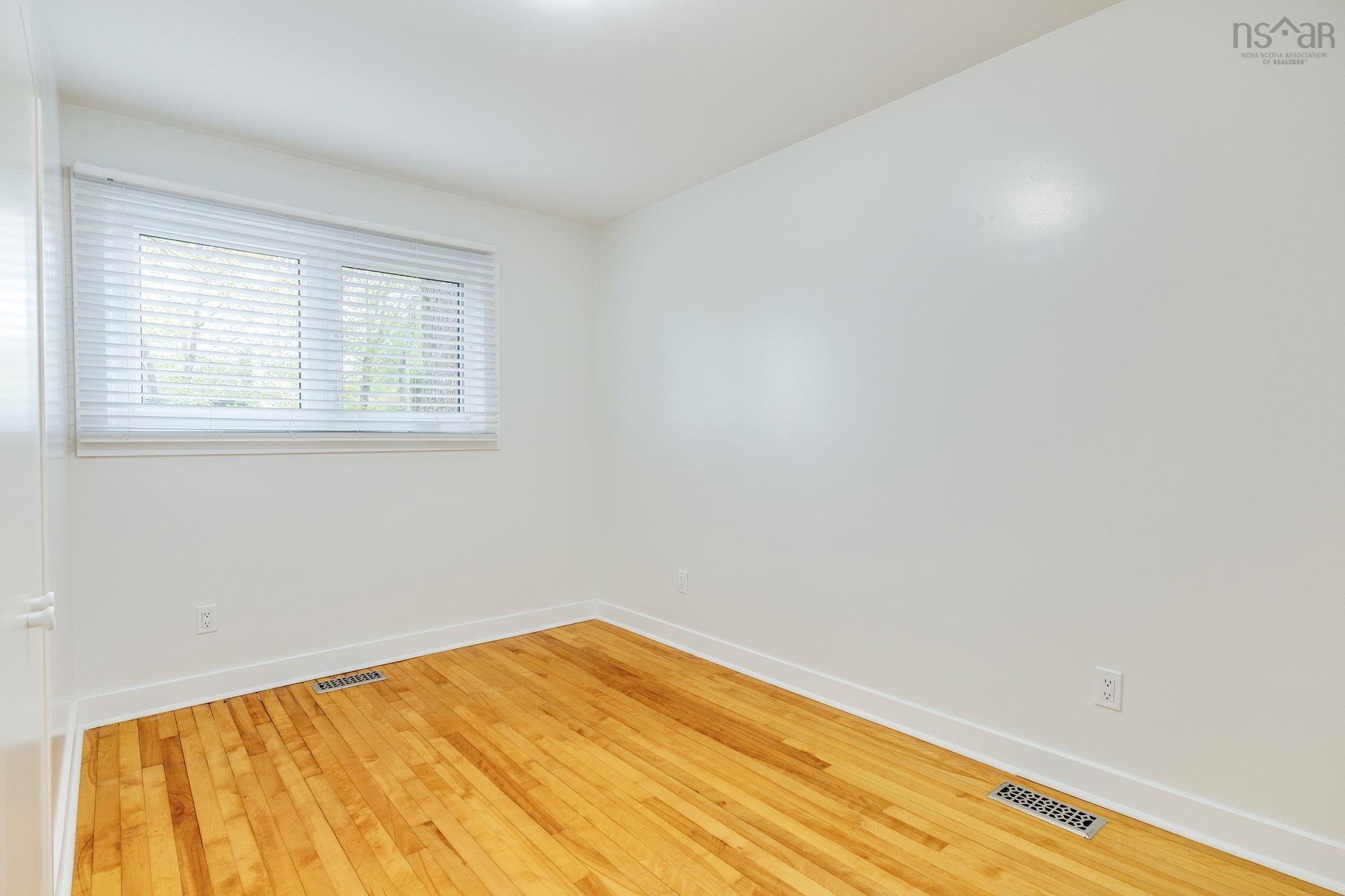 $598,988.00: 33 Southill Drive, Clayton Park
