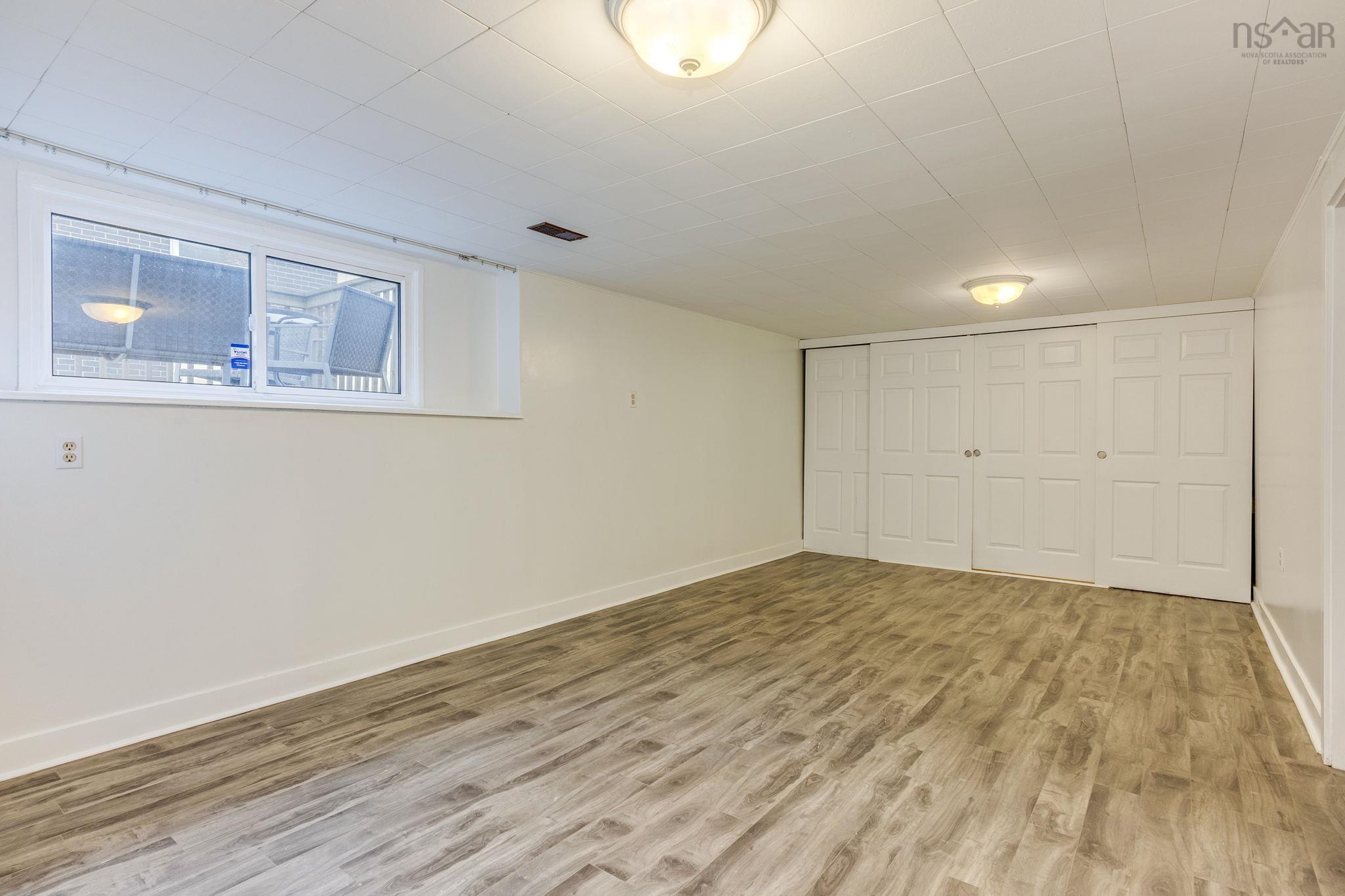 $598,988.00: 33 Southill Drive, Clayton Park
