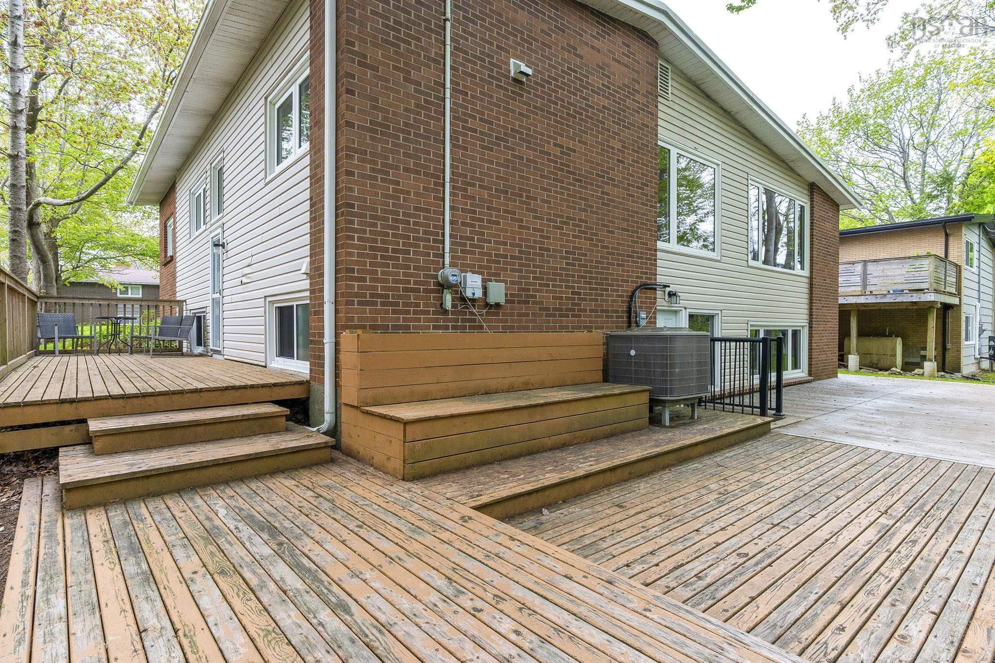 $598,988.00: 33 Southill Drive, Clayton Park