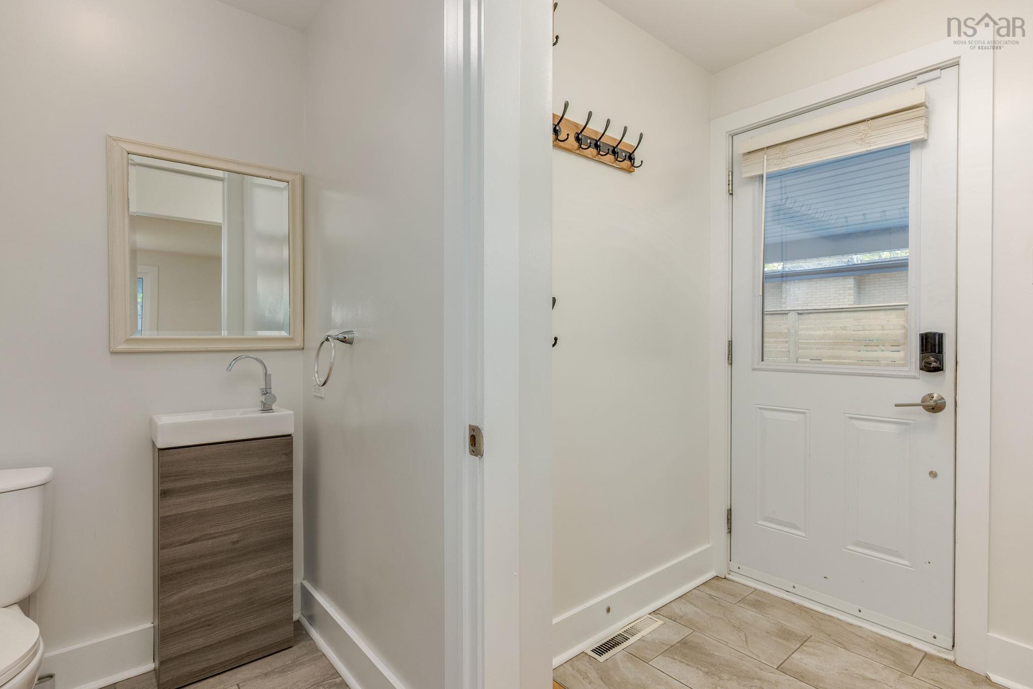 $598,988.00: 33 Southill Drive, Clayton Park