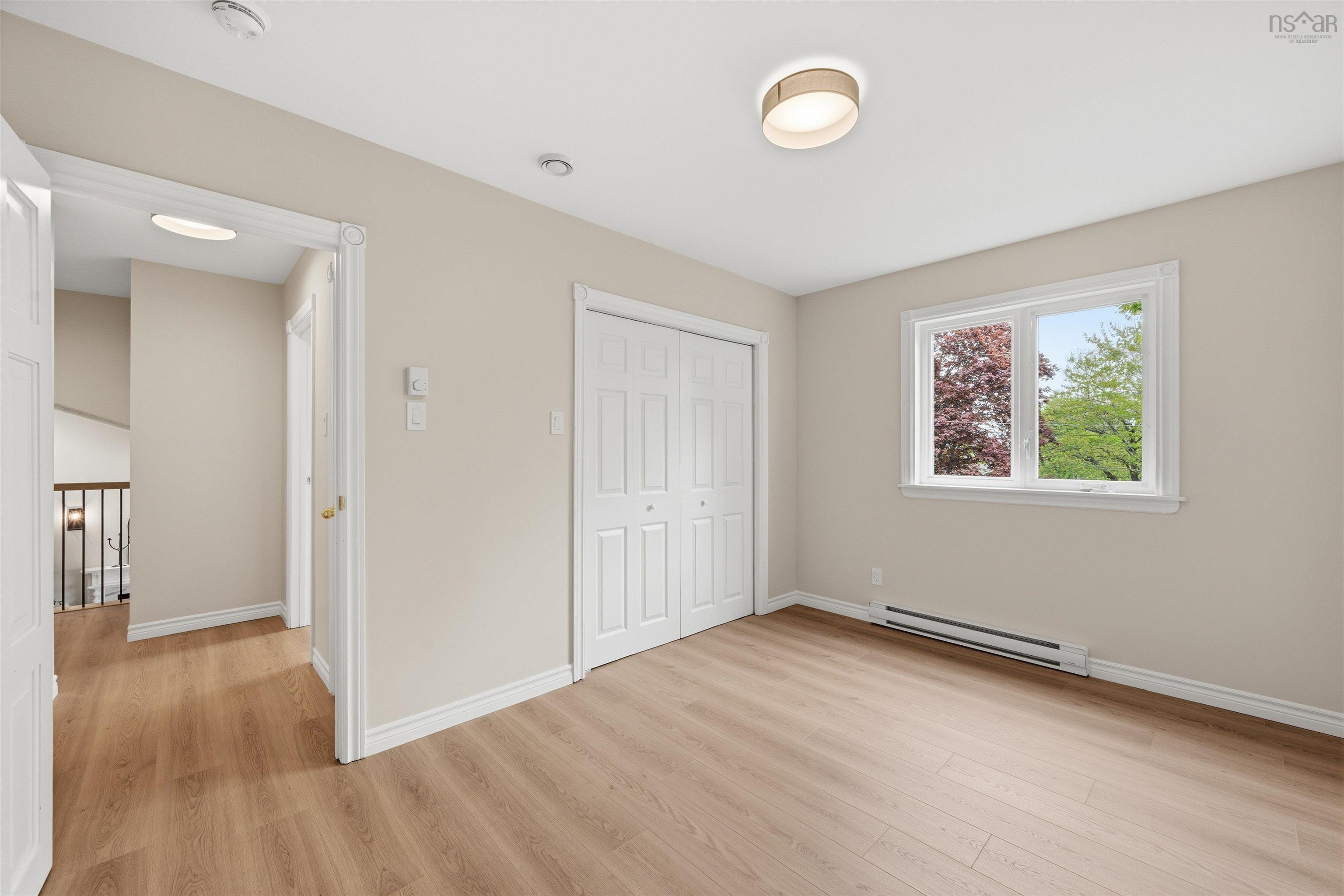 $889,900.00: 12 Broadholme Lane, Halifax