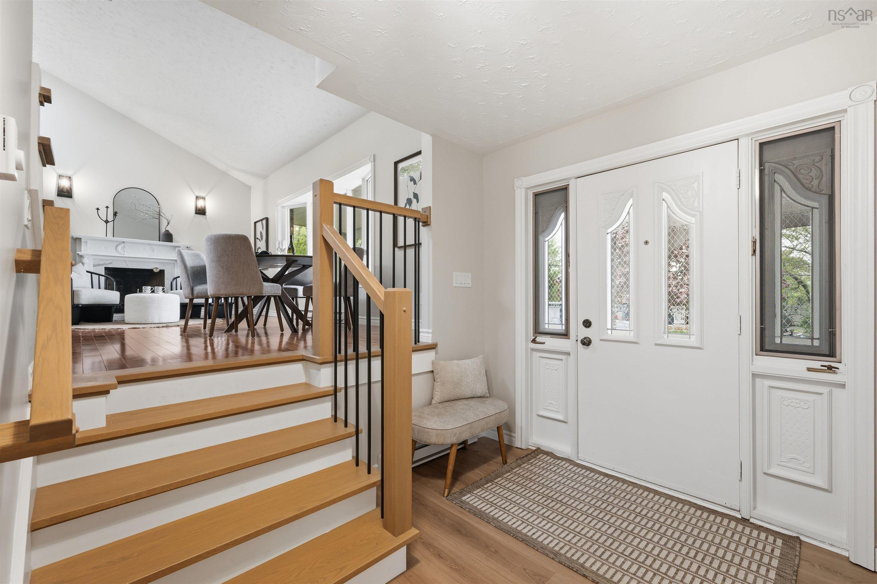 $889,900.00: 12 Broadholme Lane, Halifax