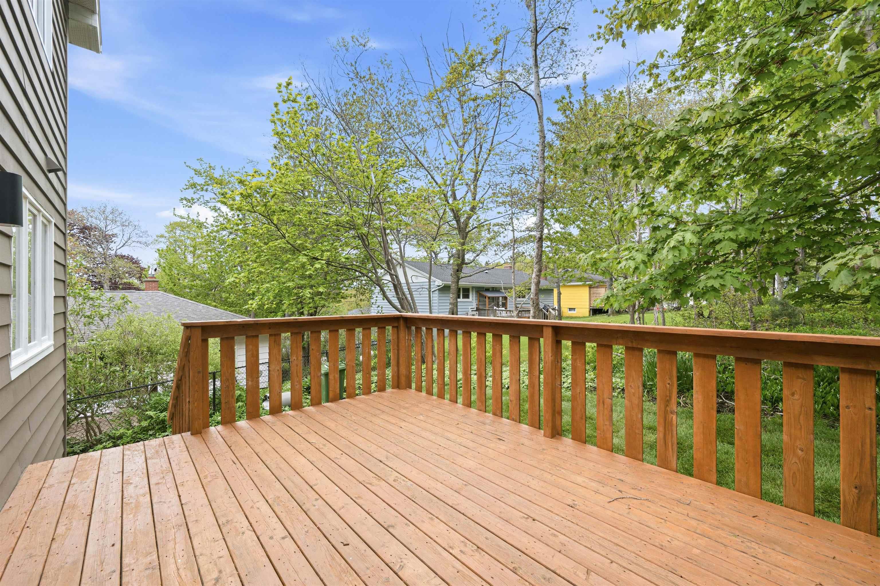 $889,900.00: 12 Broadholme Lane, Halifax