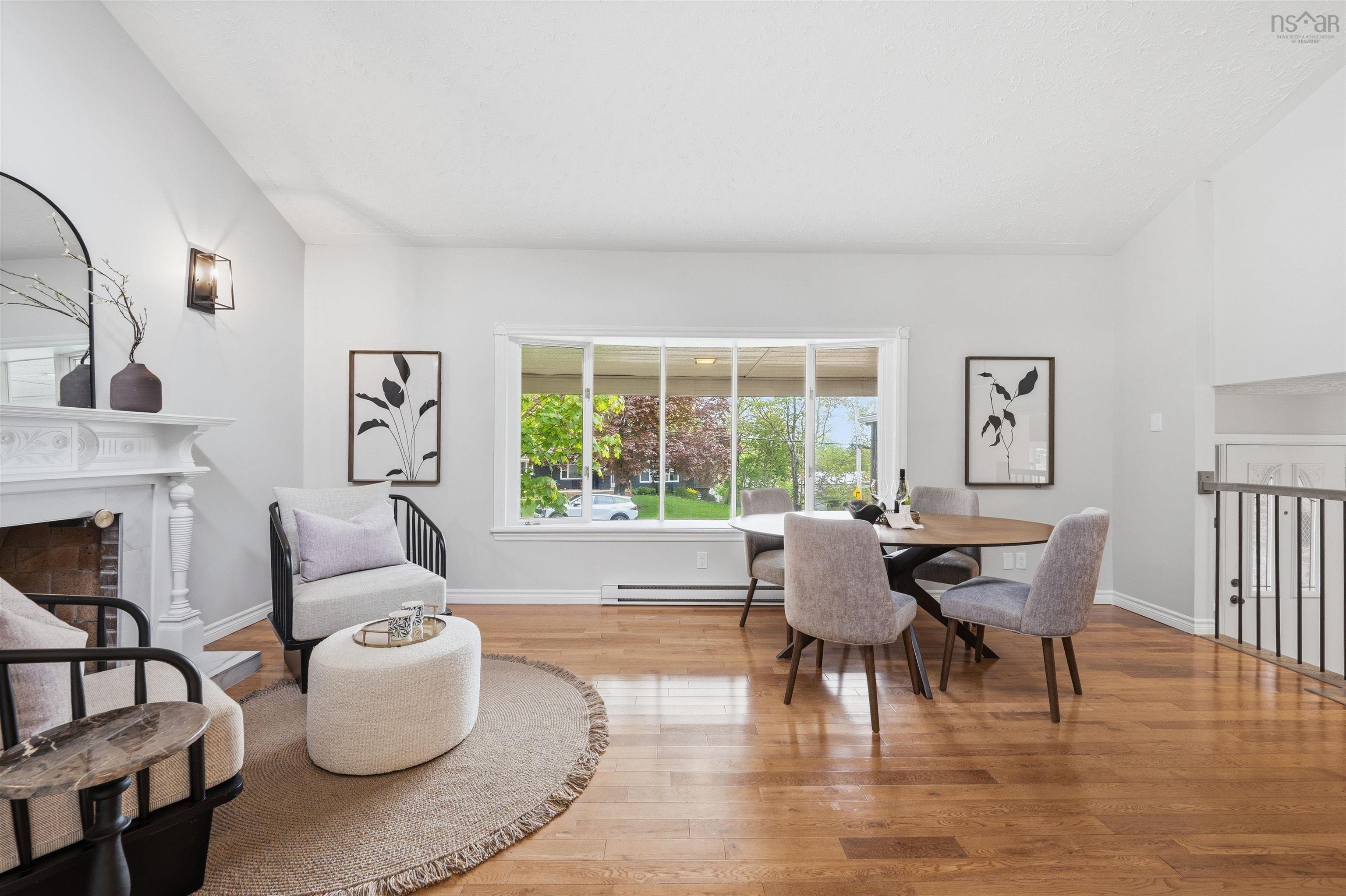 $889,900.00: 12 Broadholme Lane, Halifax