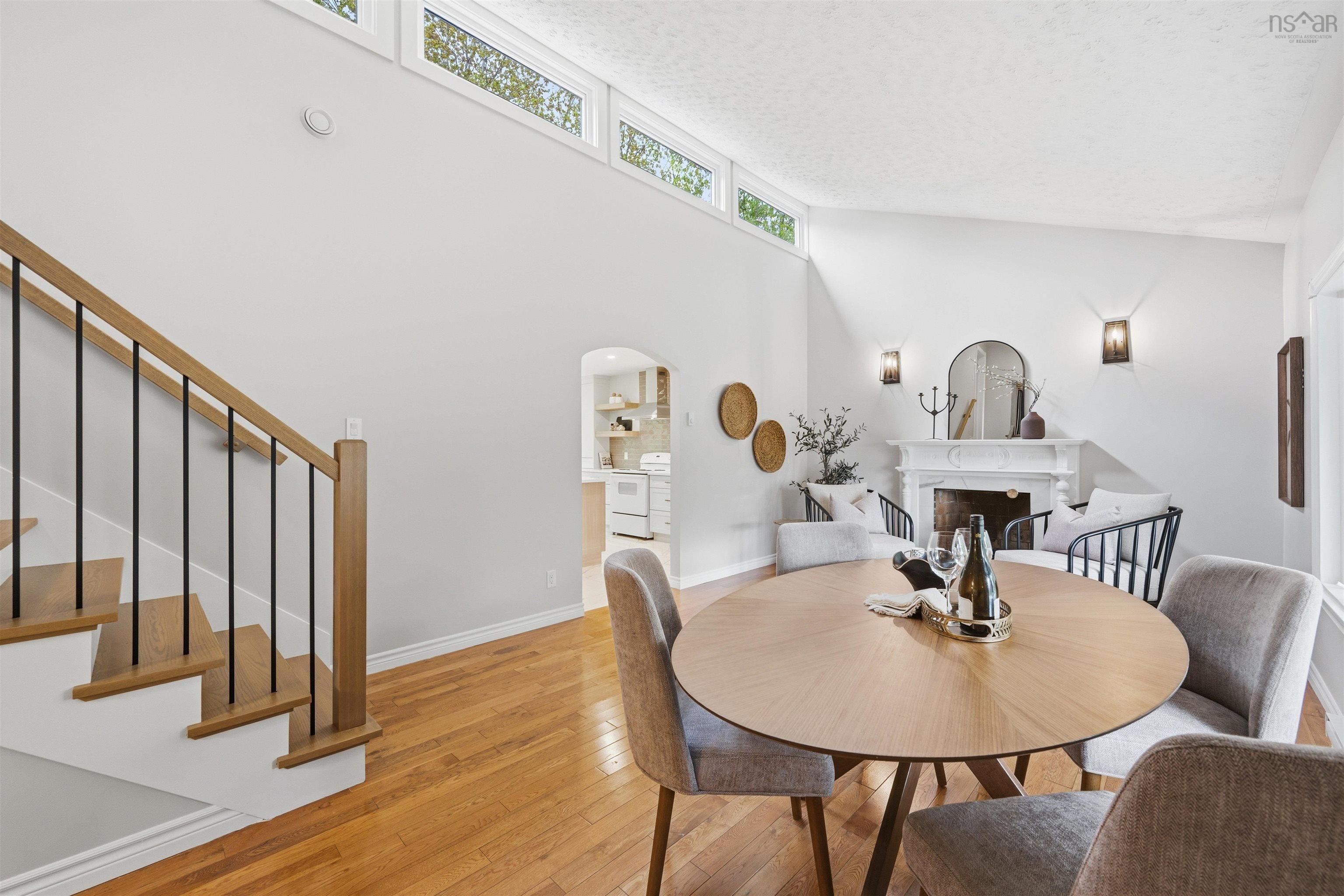 $889,900.00: 12 Broadholme Lane, Halifax