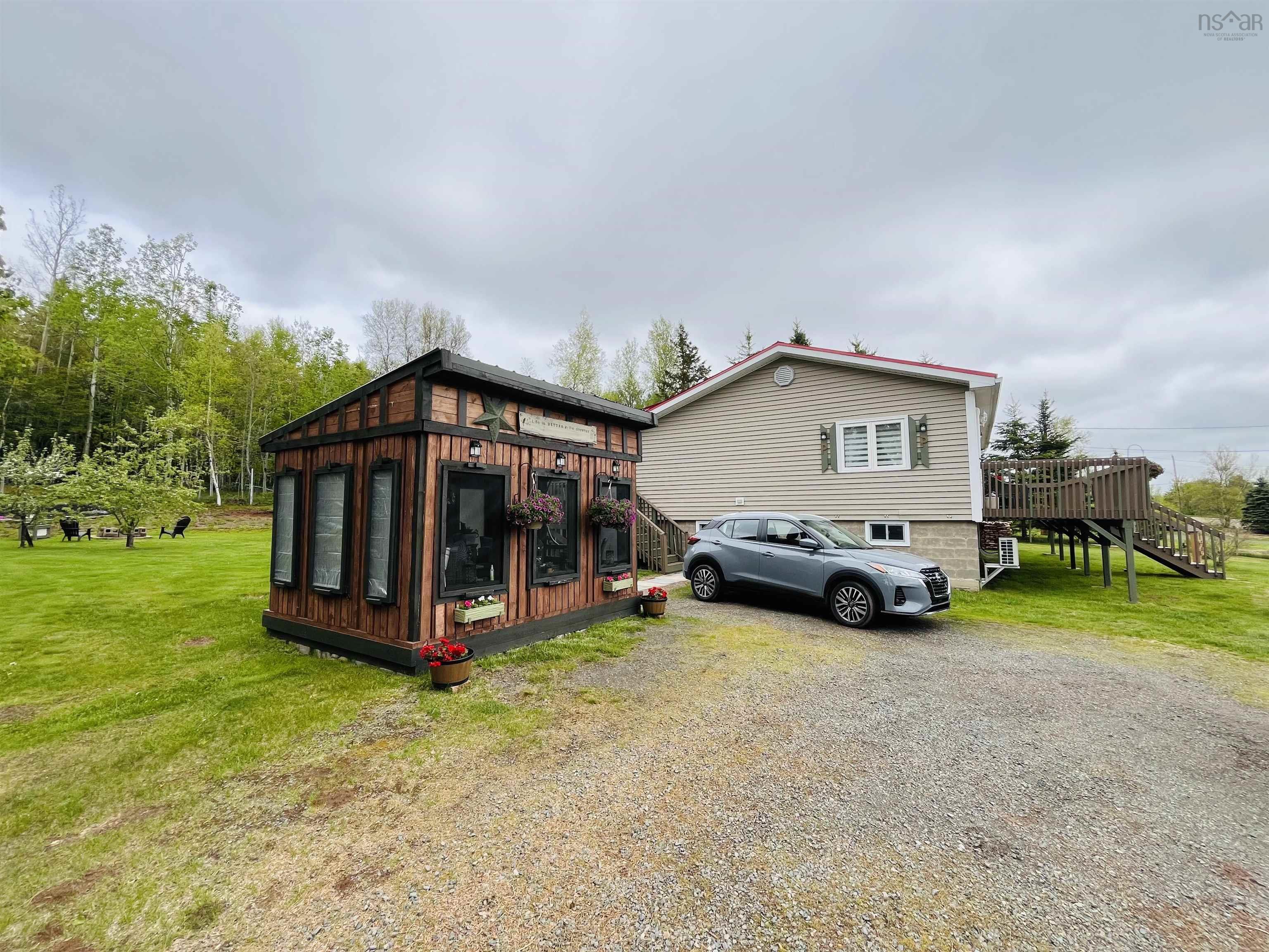 $239,900.00: 10949 2 Highway, Mapleton