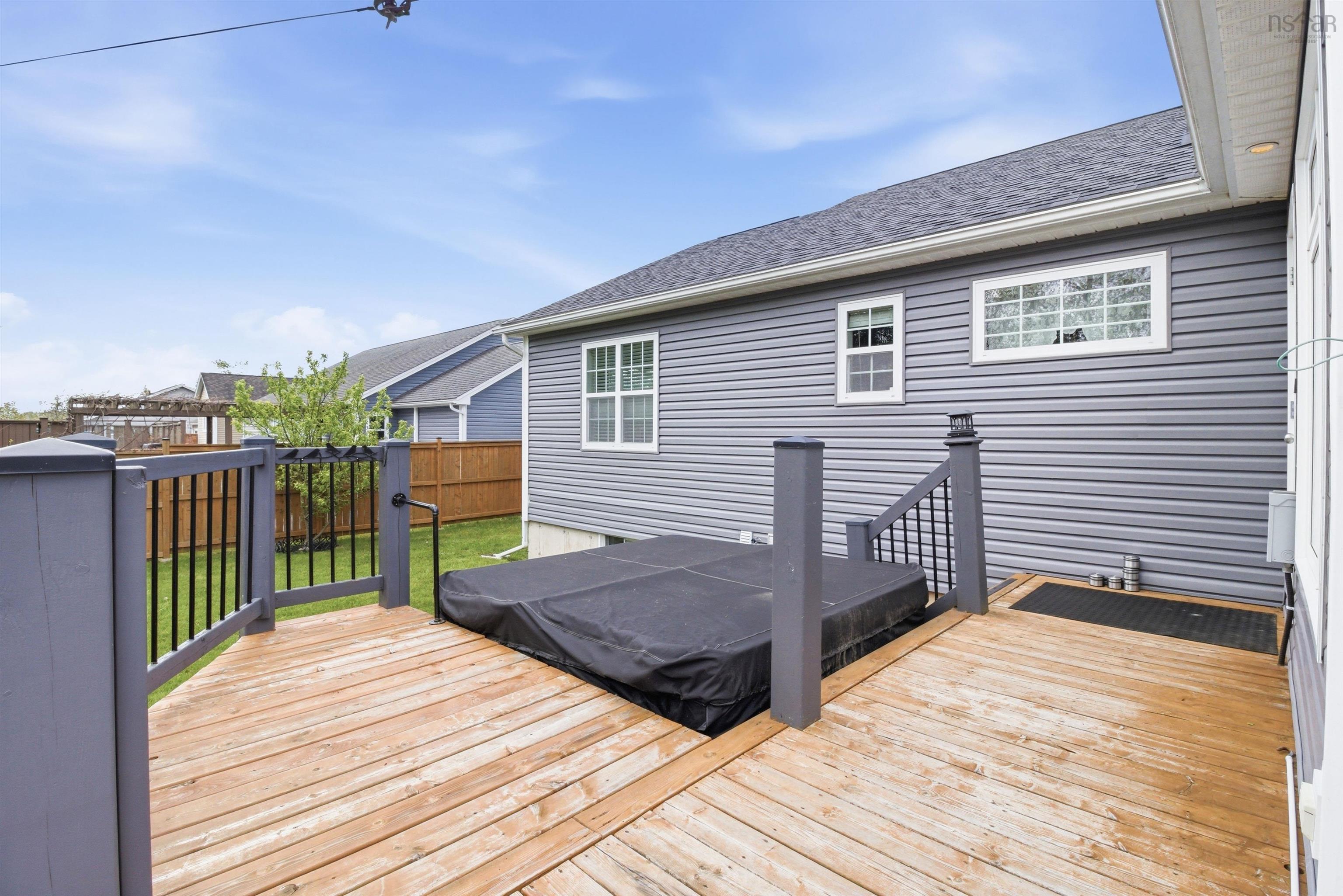 $675,000.00: 18 Bona Crescent, Enfield