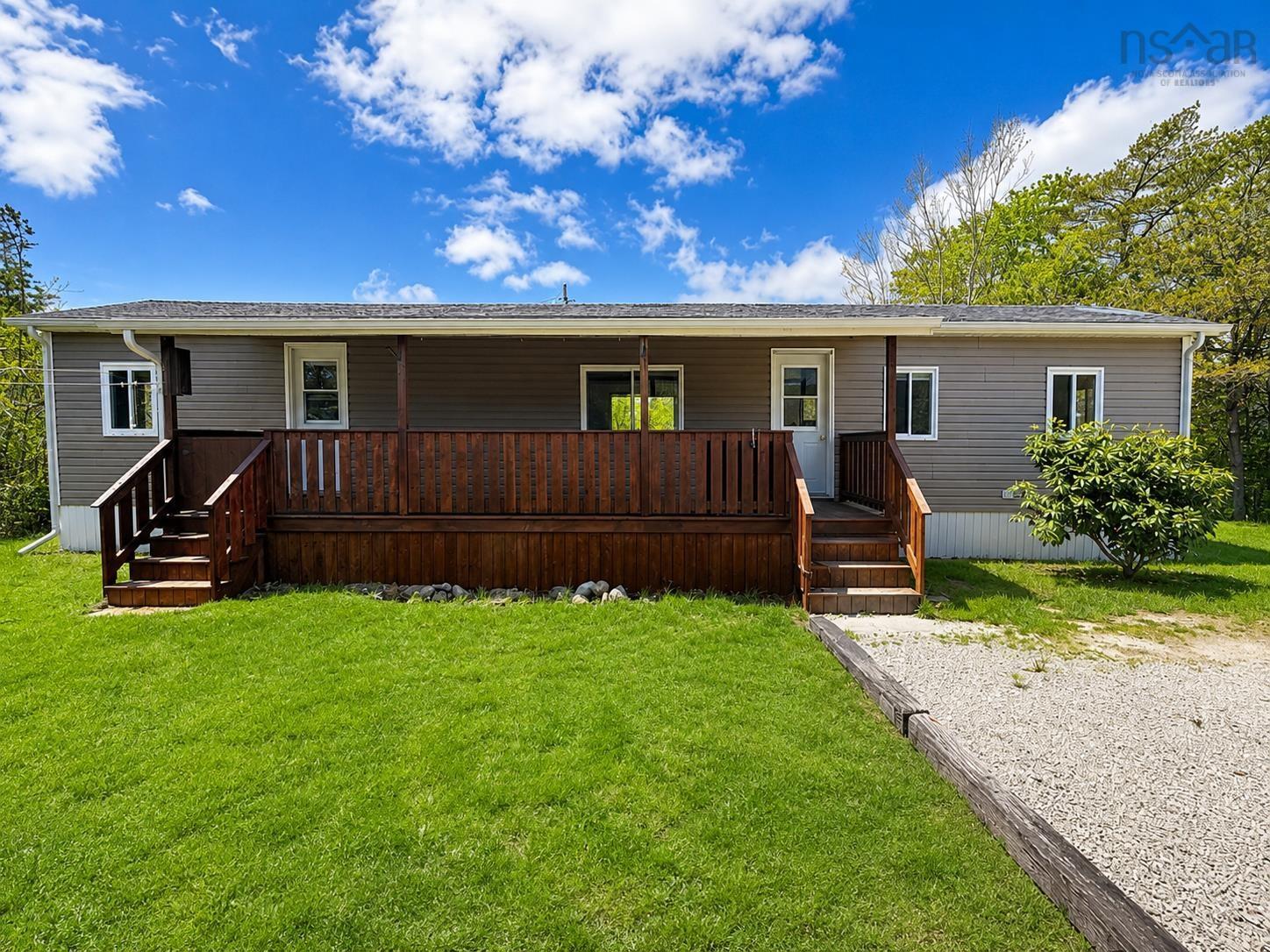 $186,900.00: 73 Old Post Road, Barrington